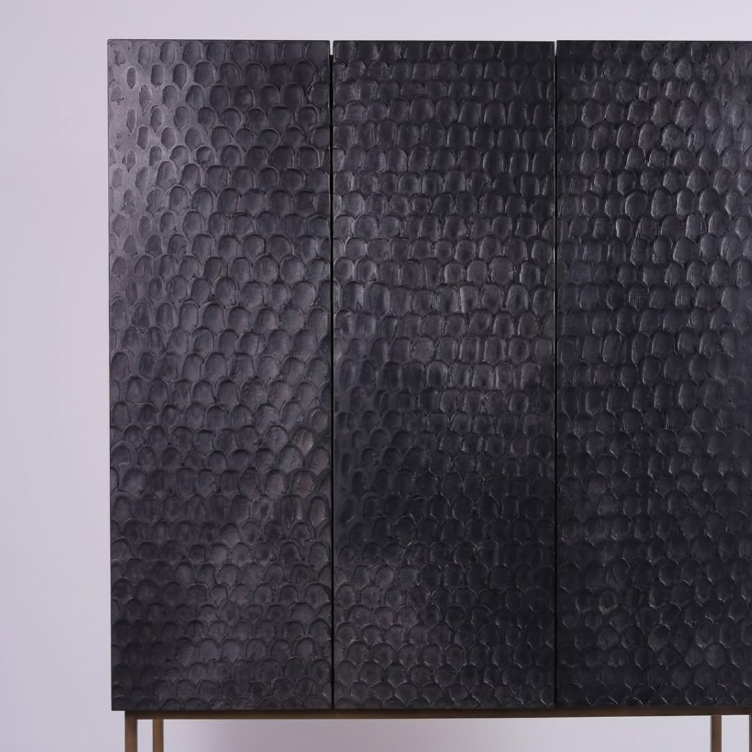 Armadio a tre ante in legno e metallo in edizione limitata di Bottega Nera Furniture in vendita 1