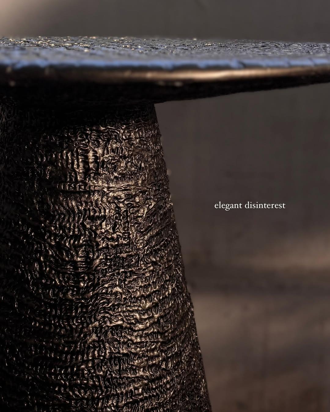 Mesa baja de madera de edición limitada de Bottega Nera Furniture en Nuevo estado para la venta en Geneve, CH