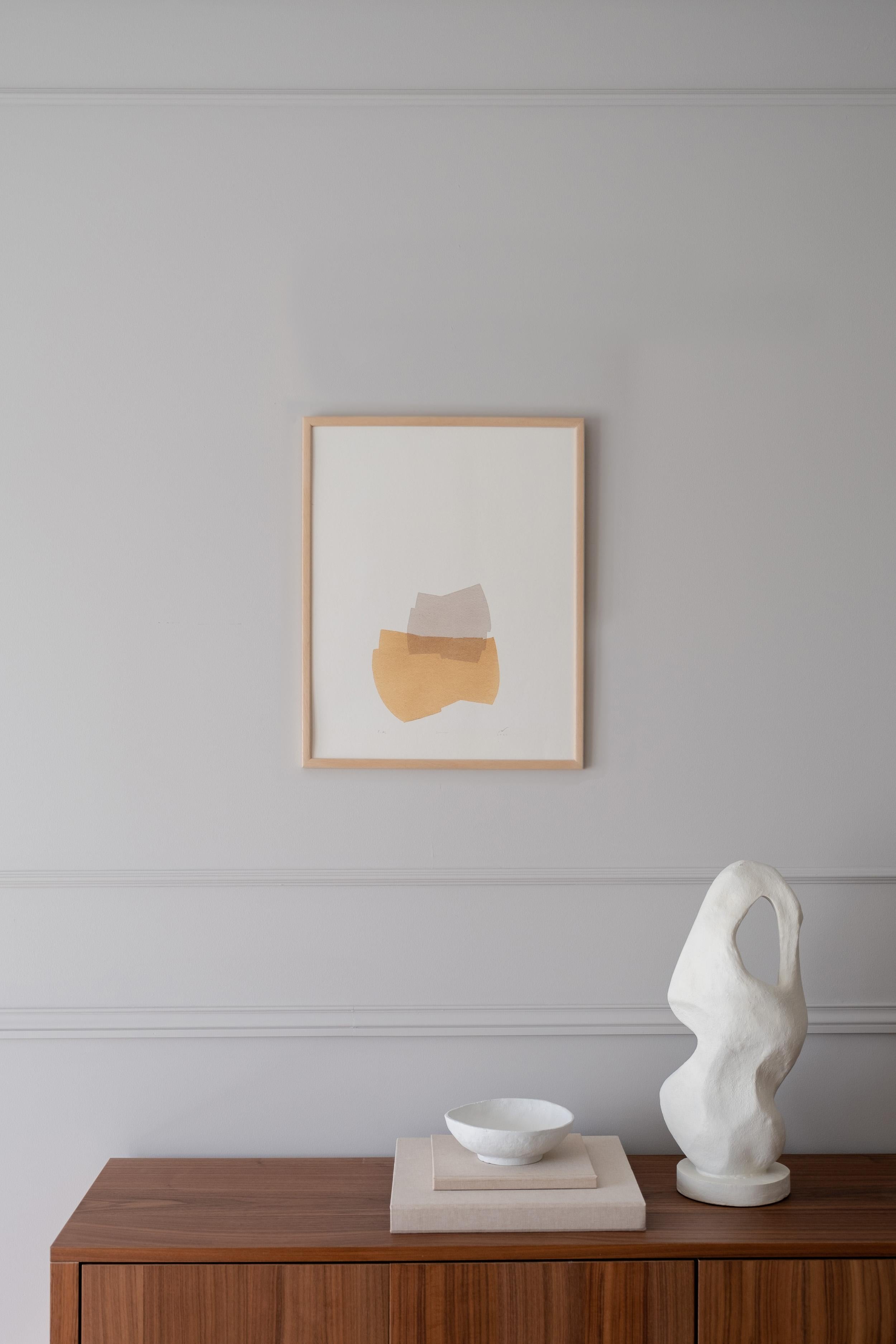 Die Aquarelle von Marta Cruz befassen sich mit der Beziehung zwischen Raum und Zeit, ausgedrückt durch Farbe und Komposition. Der Designer nutzt sie als Instrumente und arbeitet mit einem Zusammenspiel verschiedener Formen und Schichten. Sie