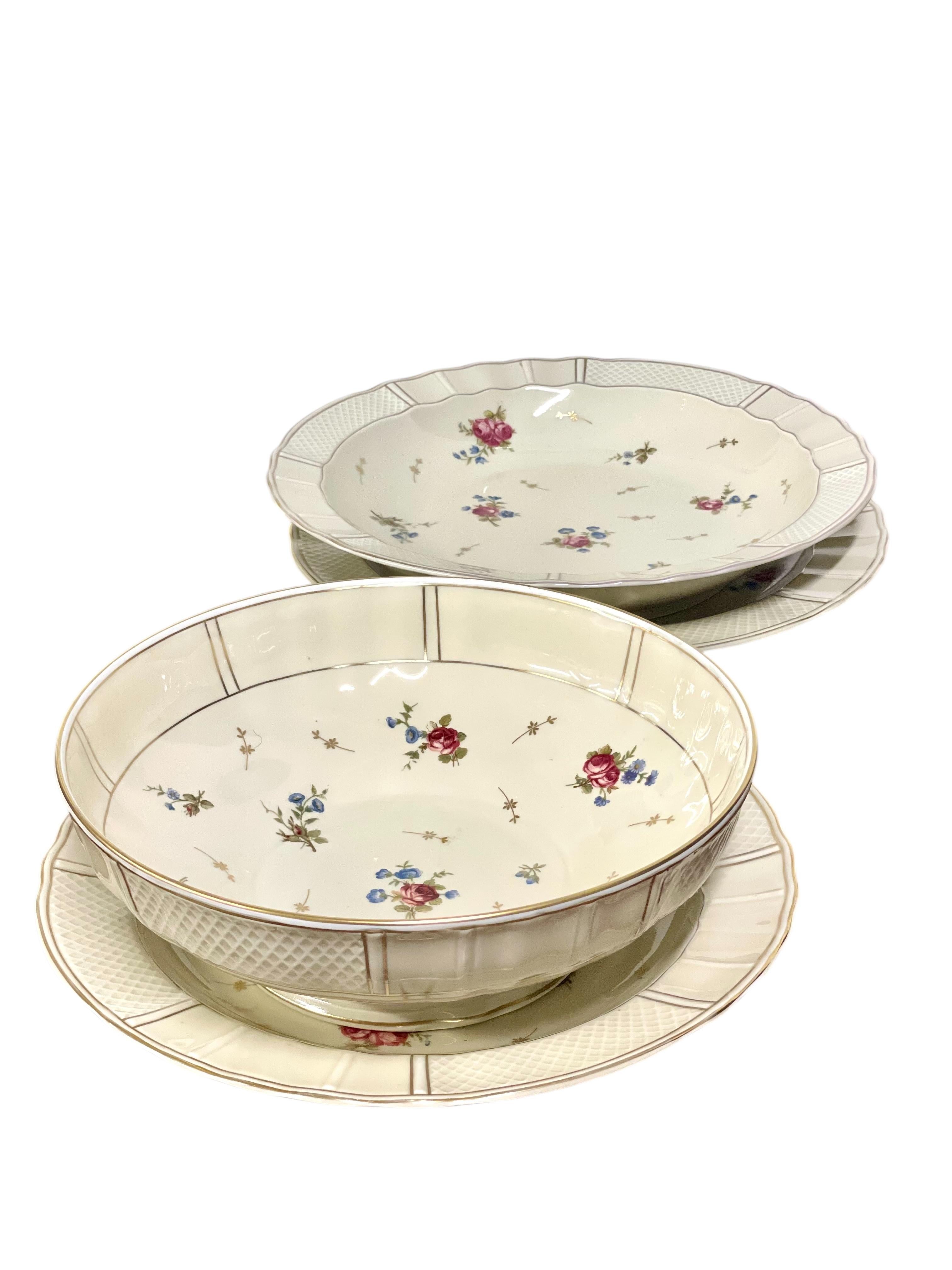 Servizio da tavola di Limoges Bernardaud 62 pezzi in maiolica fine in vendita 5