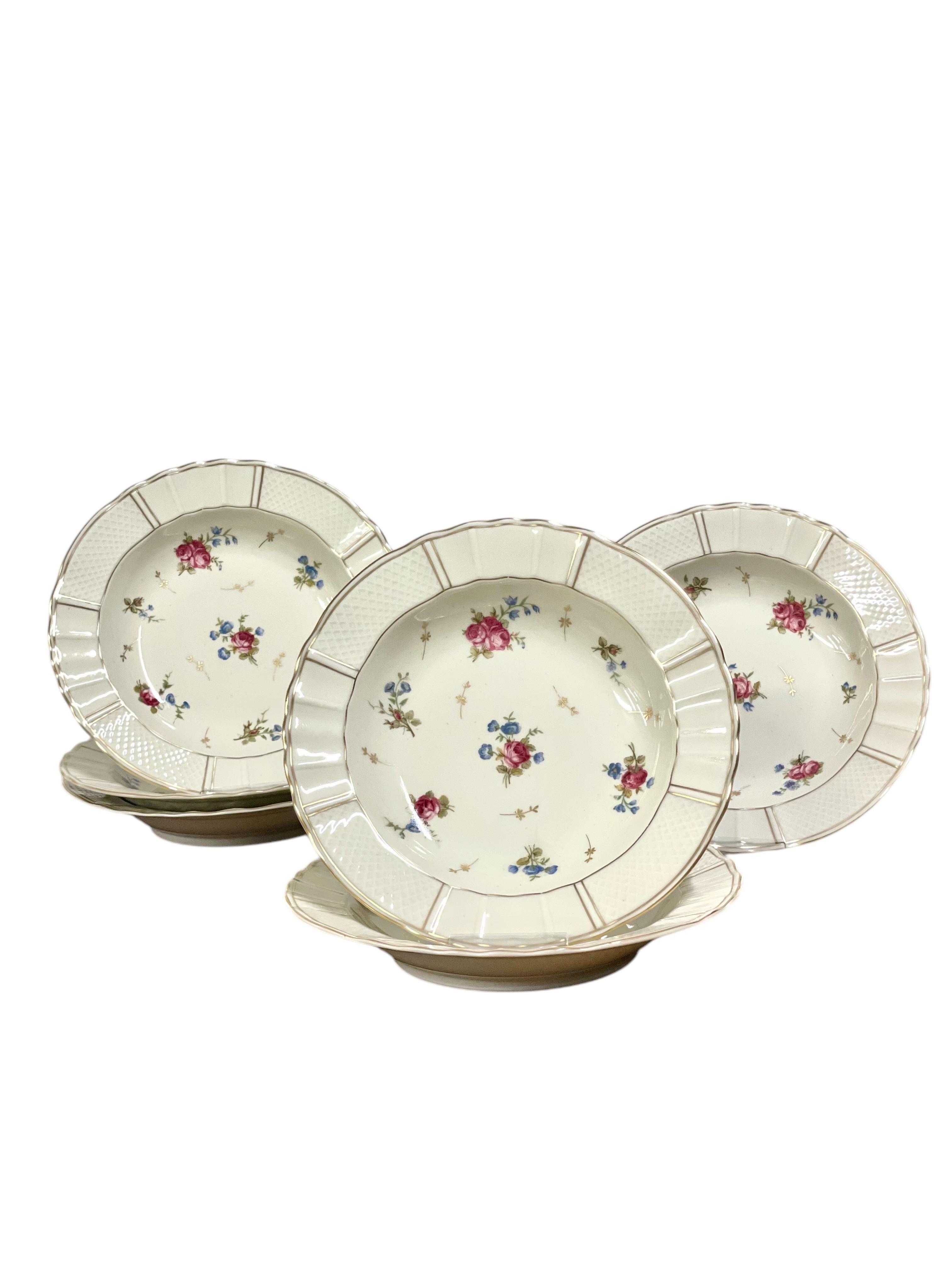 Servizio da tavola di Limoges Bernardaud 62 pezzi in maiolica fine in vendita 9