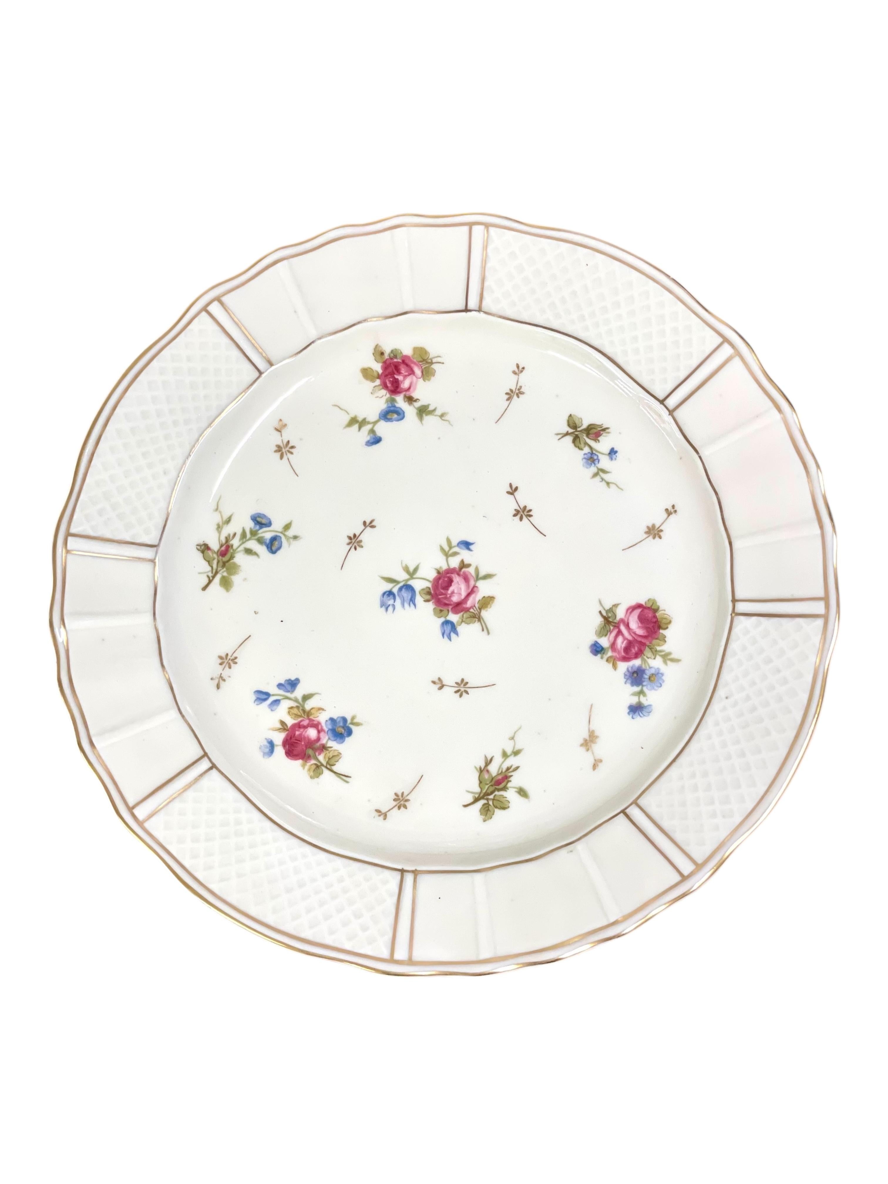 Servizio da tavola di Limoges Bernardaud 62 pezzi in maiolica fine in vendita 10