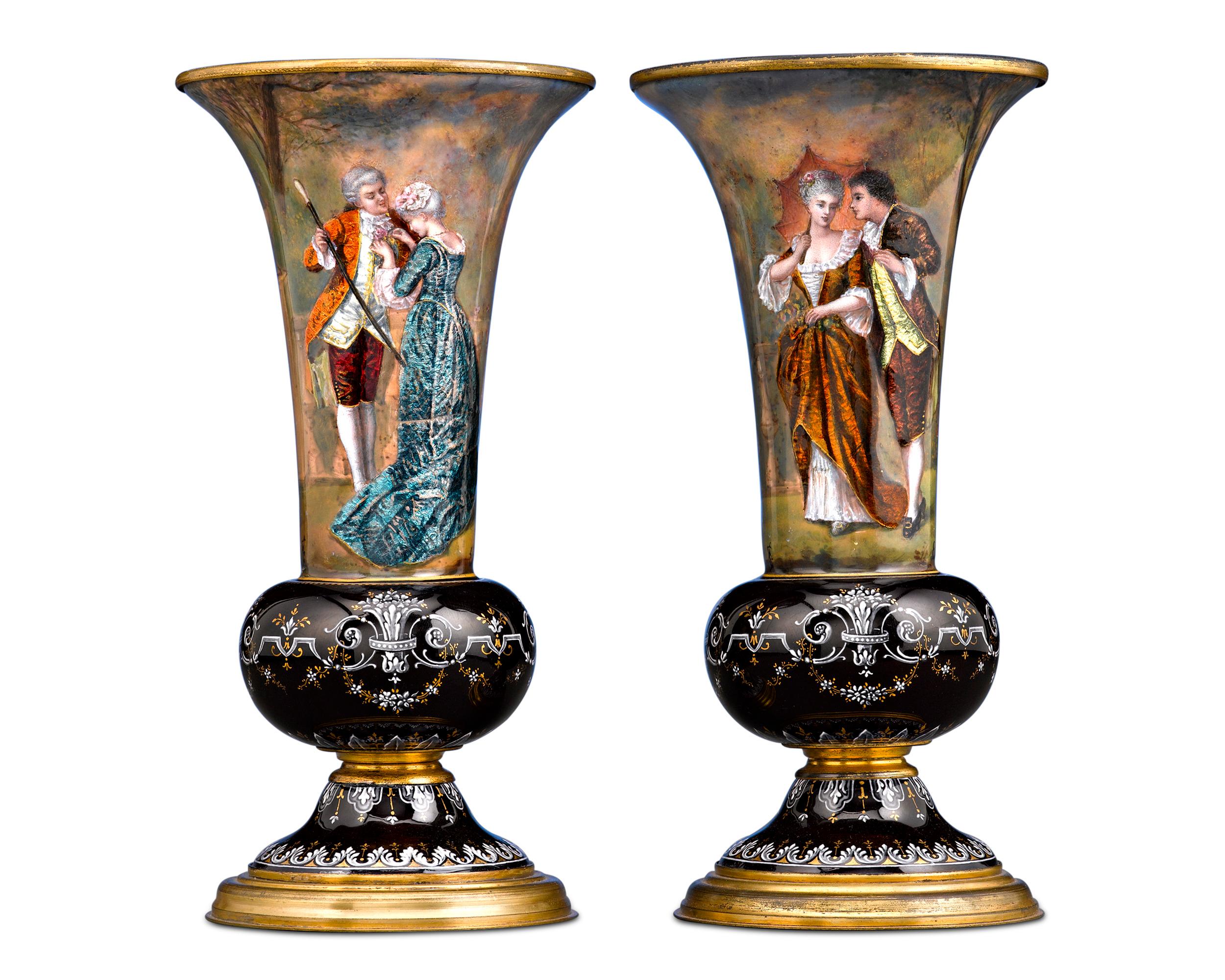 XIXe siècle Vases émail de Limoges en vente