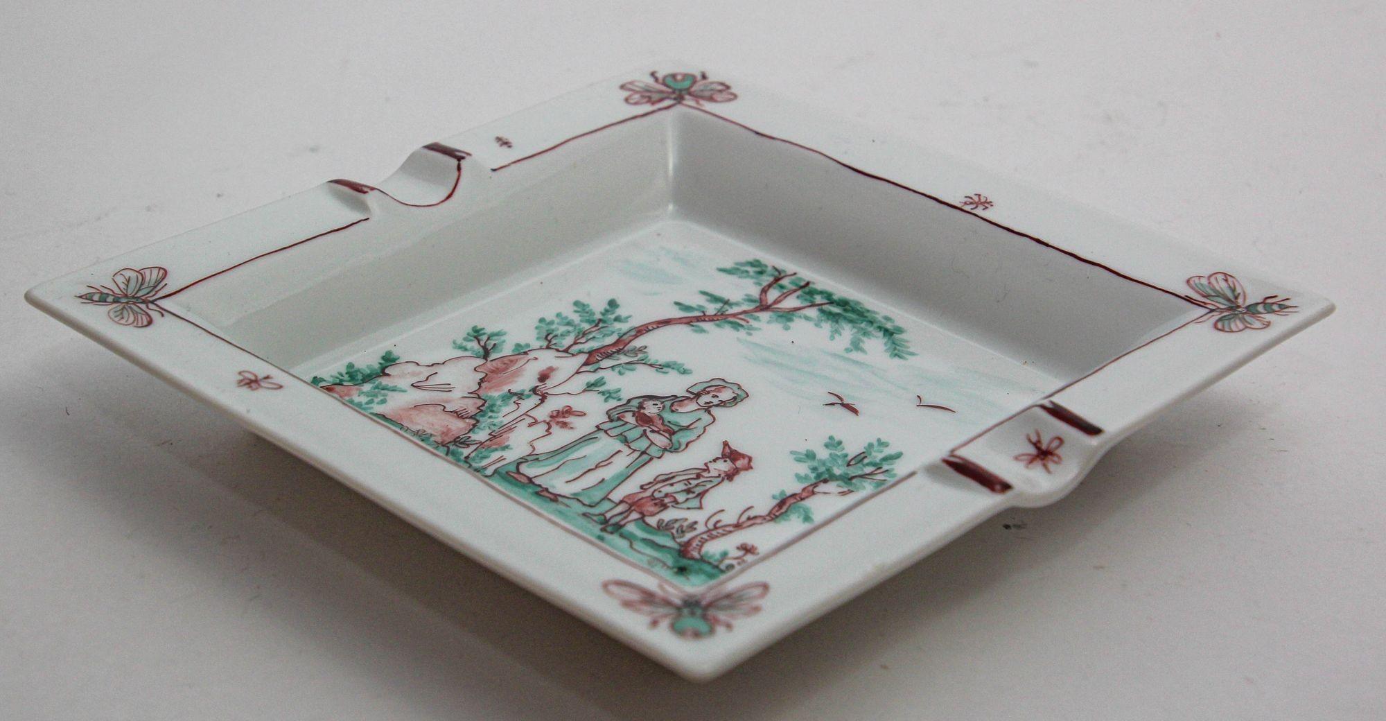 Limoges France Cigar Ashtray Porcelain Dish Catchall by French Artist 1997 In Good Condition For Sale In North Hollywood, CA