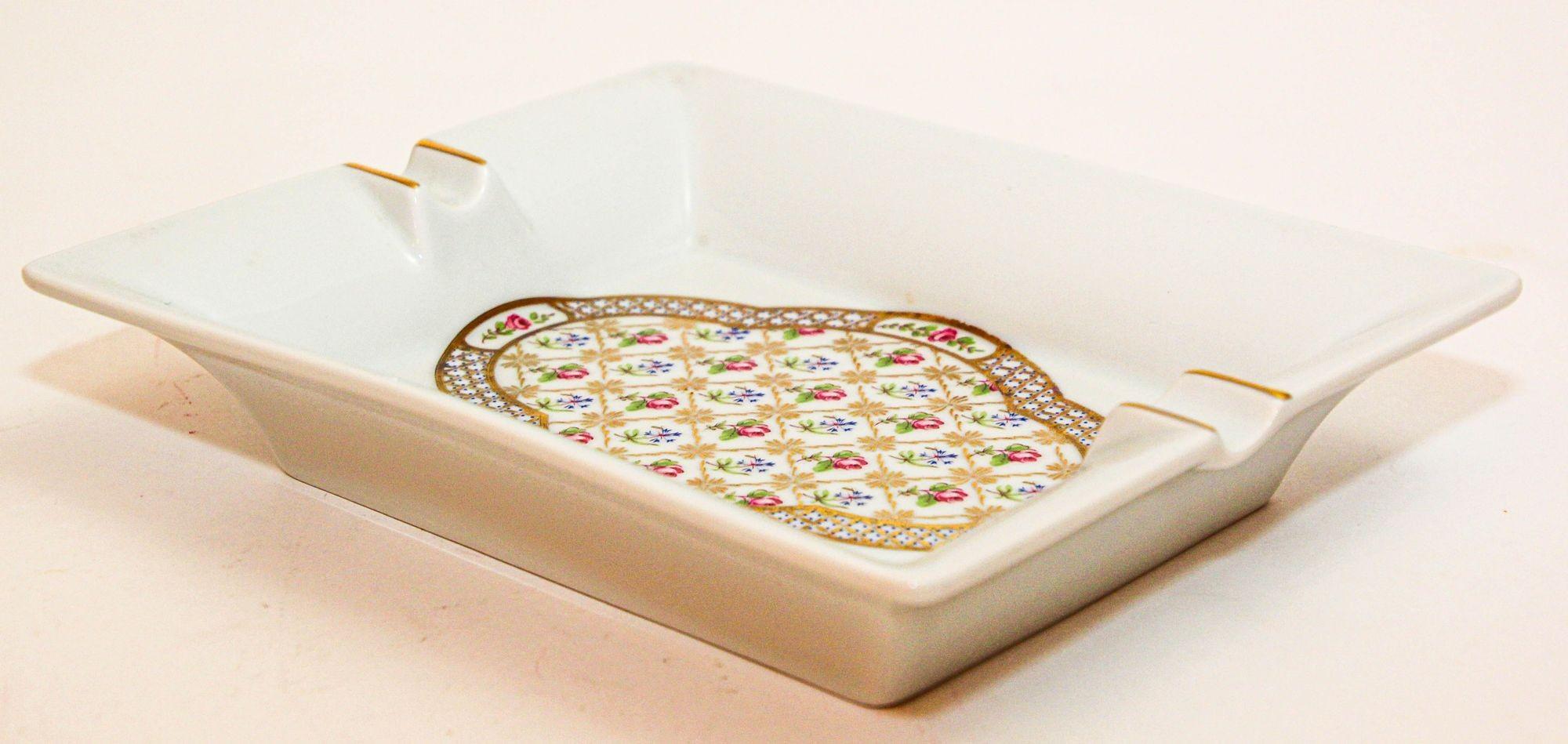 Limoges France Cendrier Cigarette Porcelaine Coupelle Catchall Bon état - En vente à North Hollywood, CA