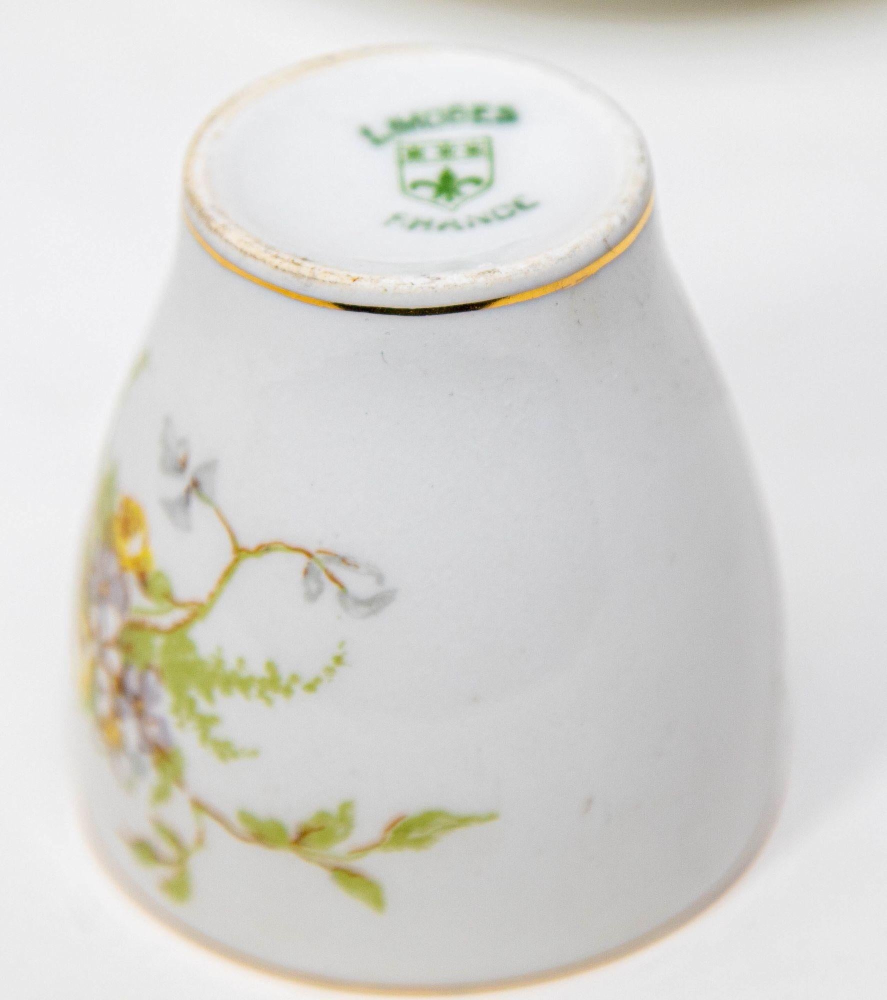 Limoges Francia Juego de taza y platillos de té Demitasse Porcelana 1930 Hecho a mano en venta