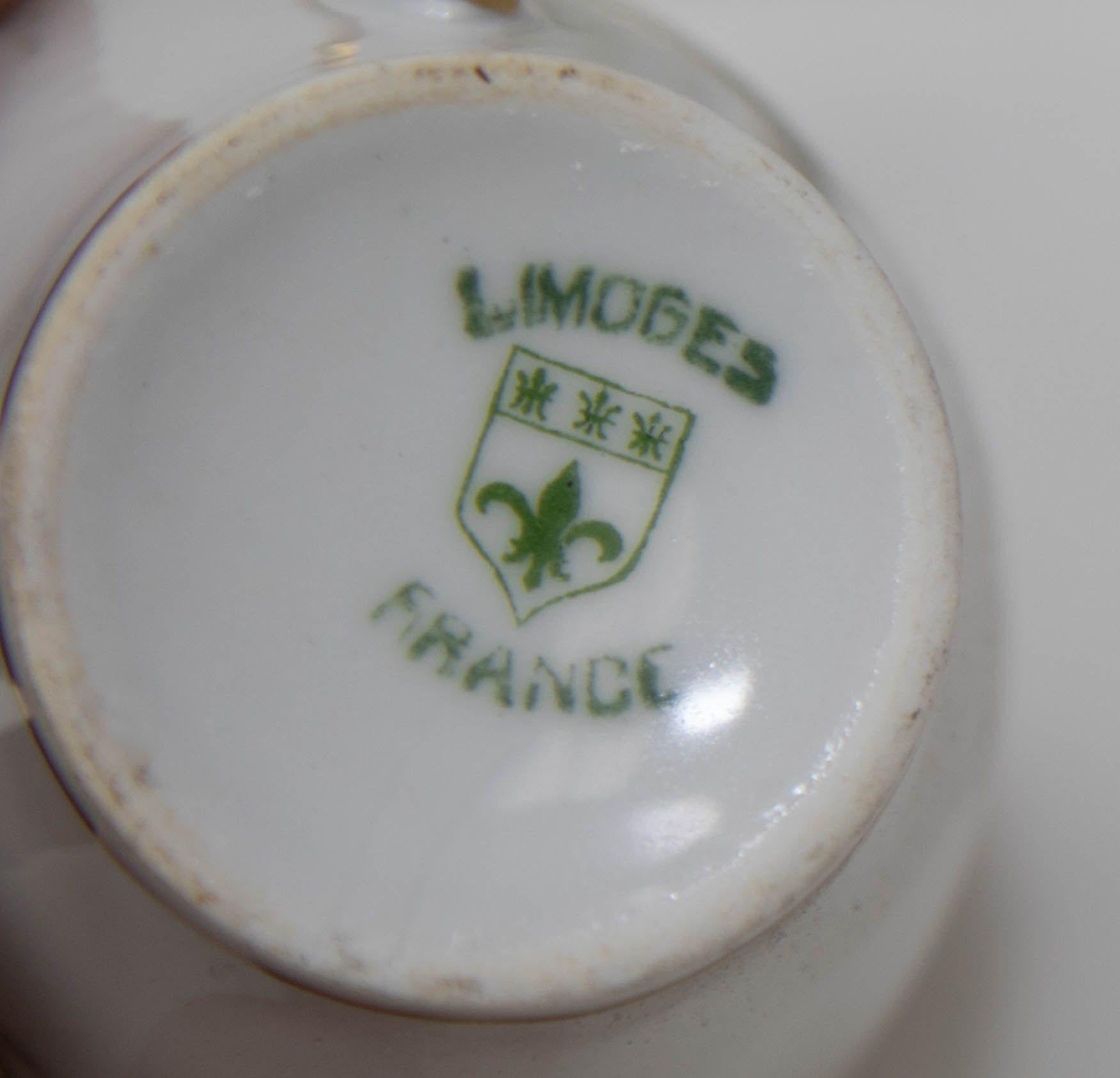 Limoges Francia Juego de taza y platillos de té Demitasse Porcelana 1930 en Bueno estado para la venta en North Hollywood, CA