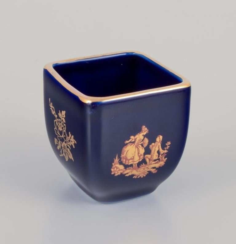 Limoges, Francia. Cuatro piezas de miniaturas de porcelana, aprox. 1970 en Excelente estado para la venta en Copenhagen, DK