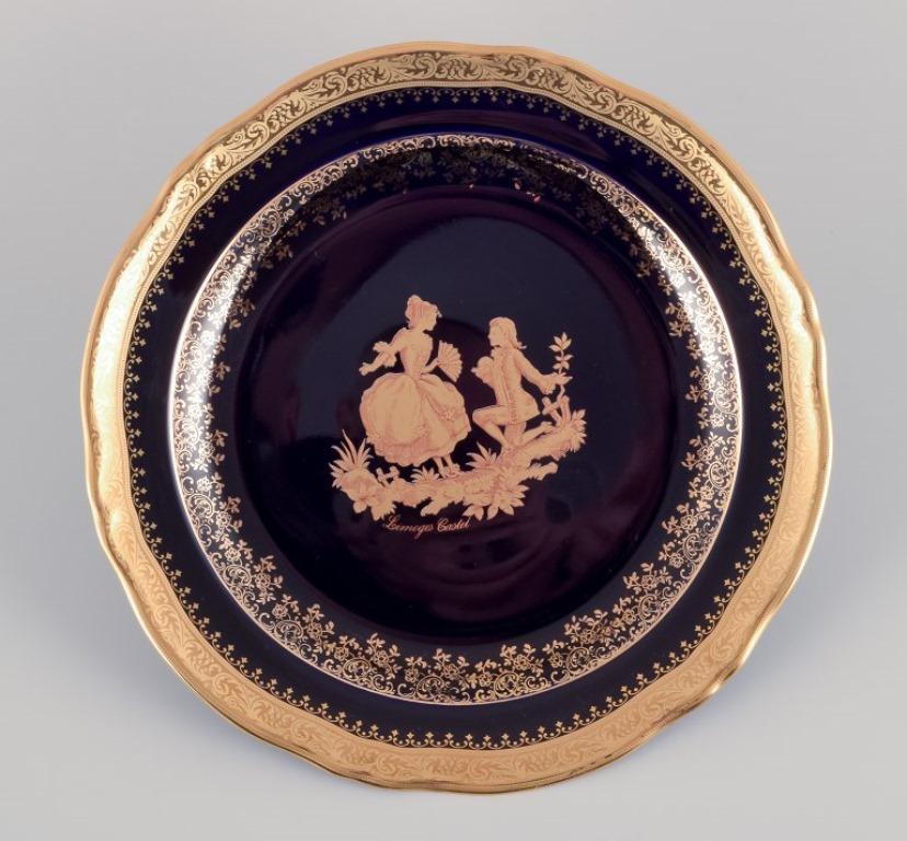 Limoges, Francia. Cuatro platos de porcelana decorados con pan de oro de 22 quilates. Francés en venta