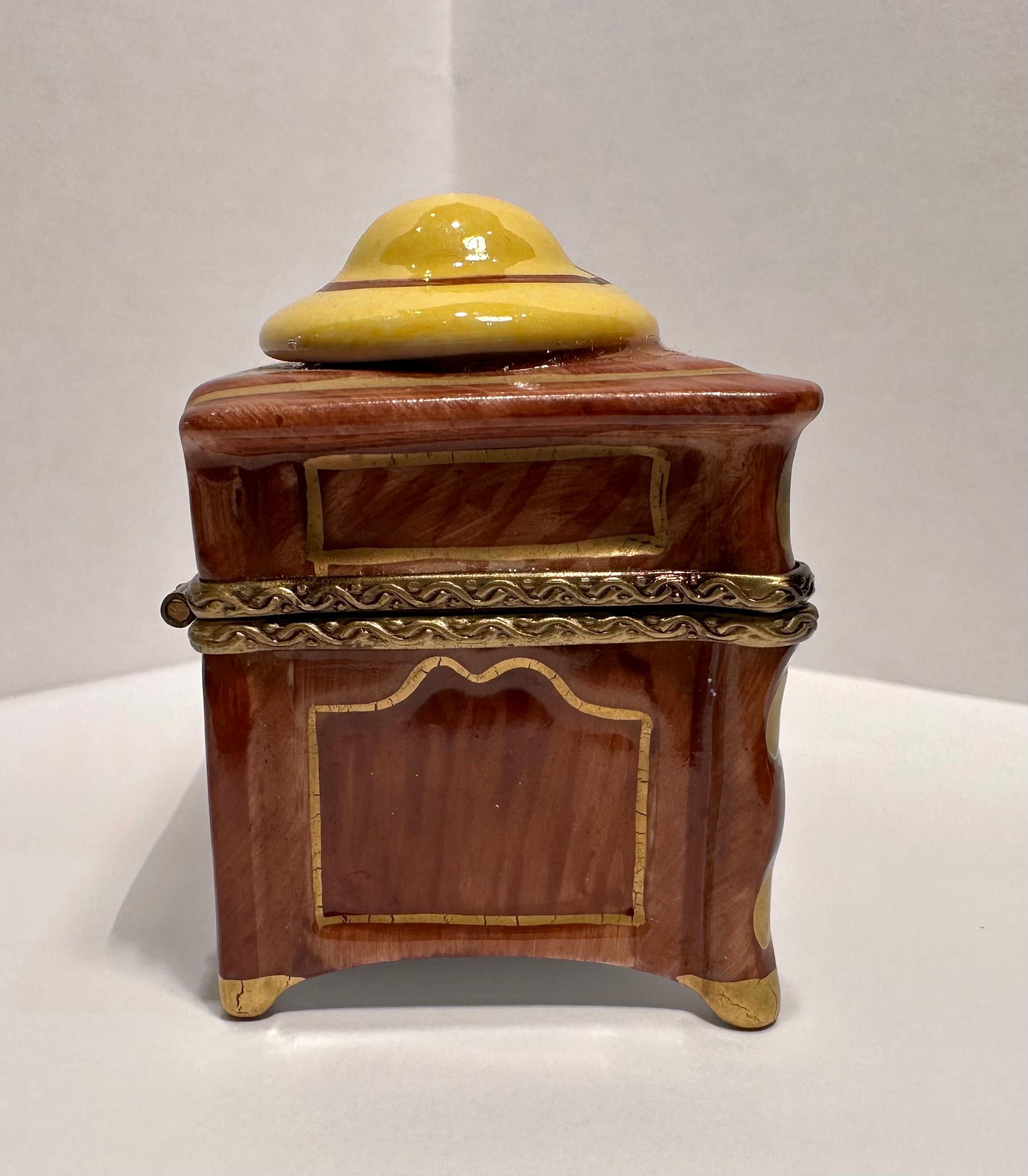 Limoges France Hand Painted Dresser With Hat & Music Book Porcelain Trinket Box In Excellent Condition For Sale In Tustin, CA