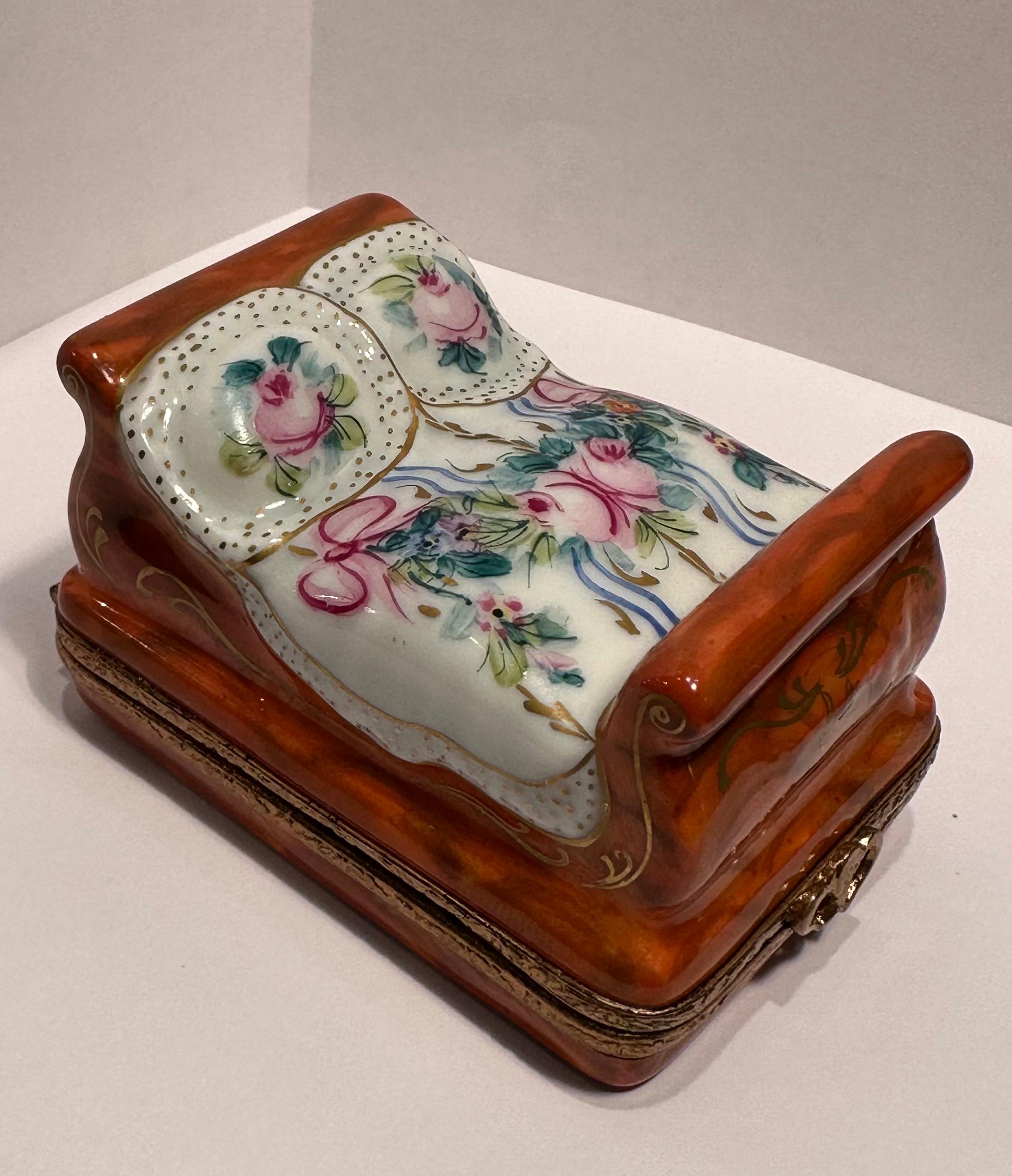Limoges France Hand Painted French Sleigh Bed Porcelain Trinket Box 3