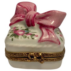 Retro Limoges France Hand Painted "Gift Wrapped Present" Bow Top Porcelain Box