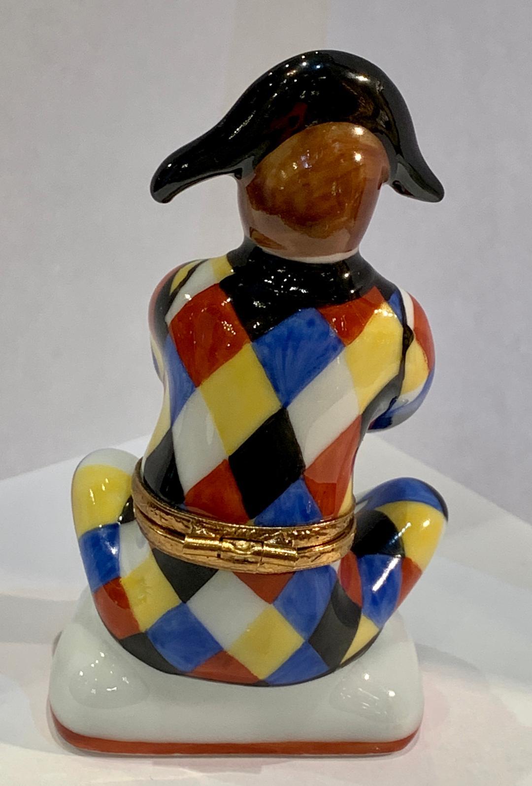  Limoges France Hand Painted Porcelain Harlequin or Arlequin Shaped Trinket Box In Good Condition In Tustin, CA