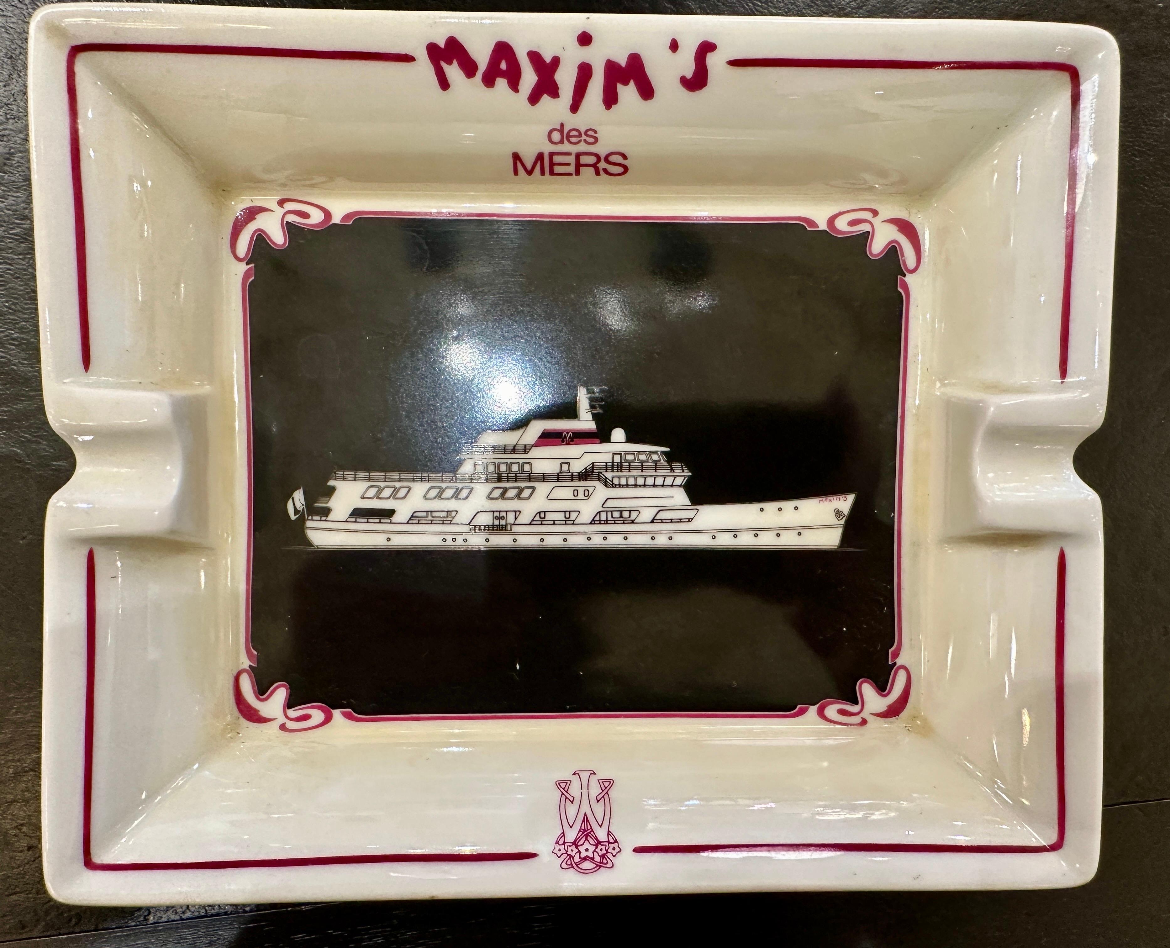 Vide-Poche/bol « Maxim's des Mers » de Limoges France pour Pierre Cardin Bon état - En vente à North Miami, FL