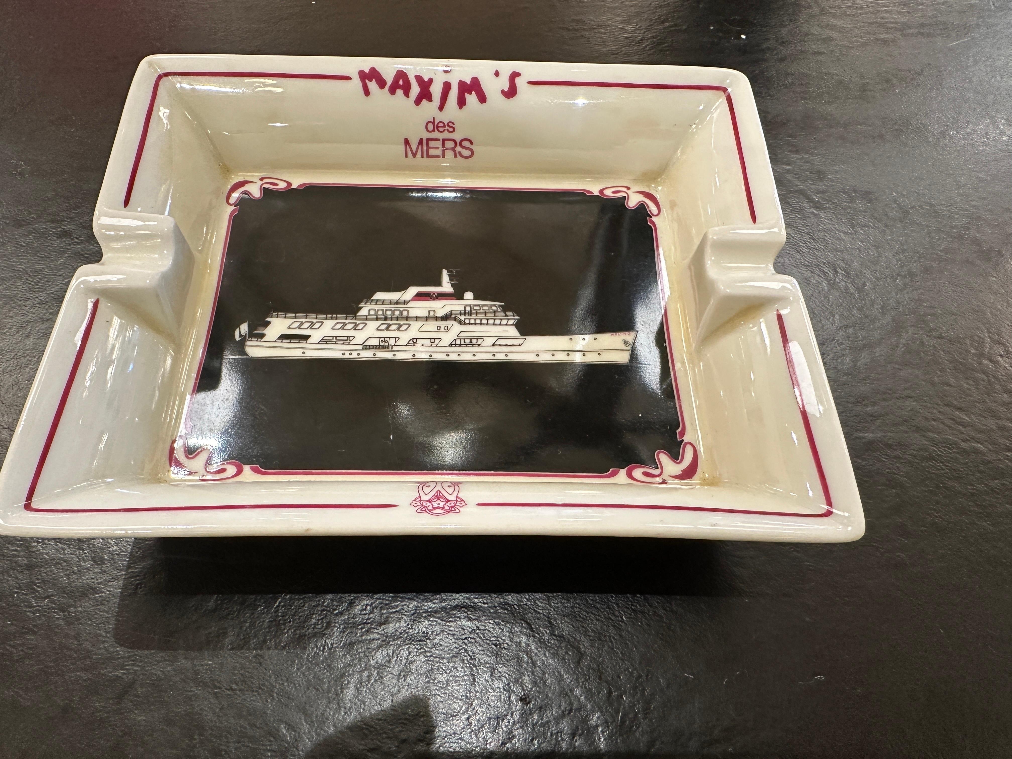 Vide-Poche/bol « Maxim's des Mers » de Limoges France pour Pierre Cardin en vente 2