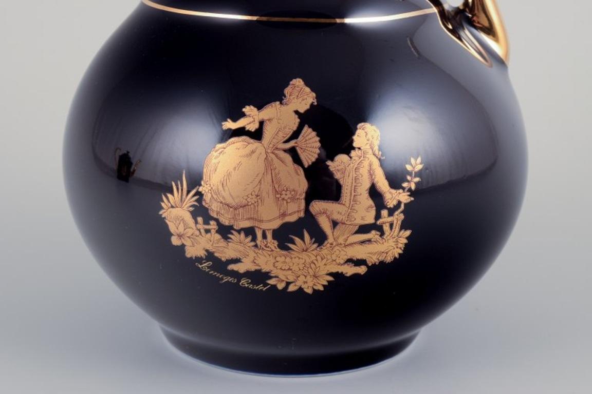 Limoges, Francia. Cafetera y jarra de agua en miniatura de porcelana. finales del siglo XX en venta