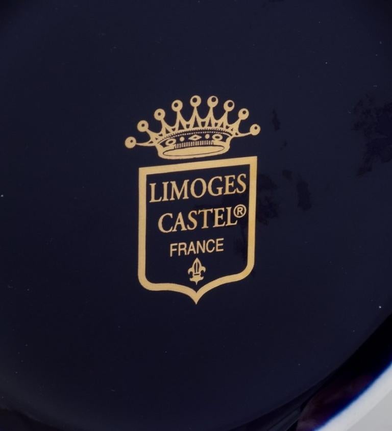 Limoges, Francia. Cafetera y jarra de agua en miniatura de porcelana. en venta 1