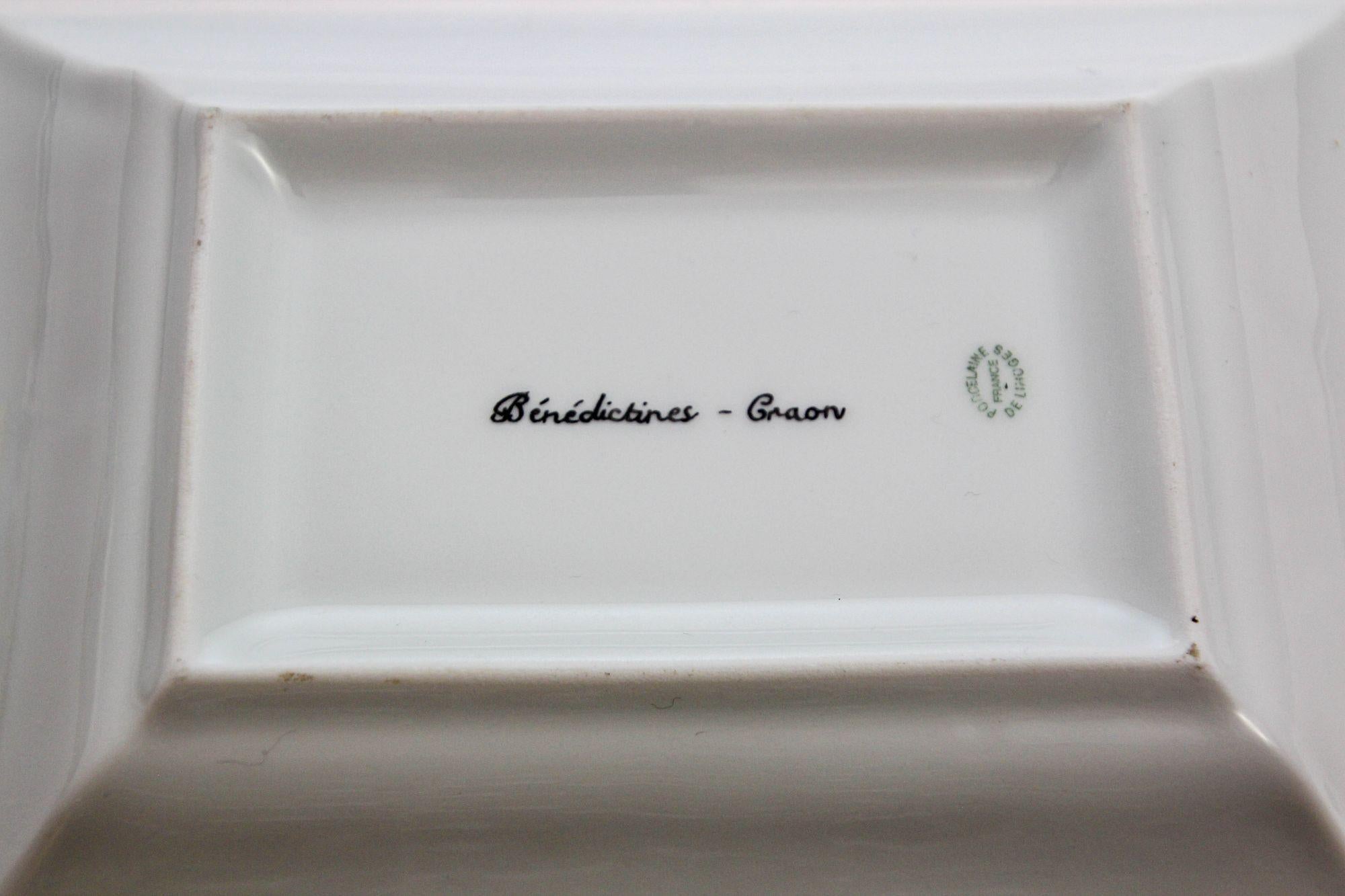 Plato de porcelana de Limoges Francia Catchall Mariposa Pintado a mano en venta