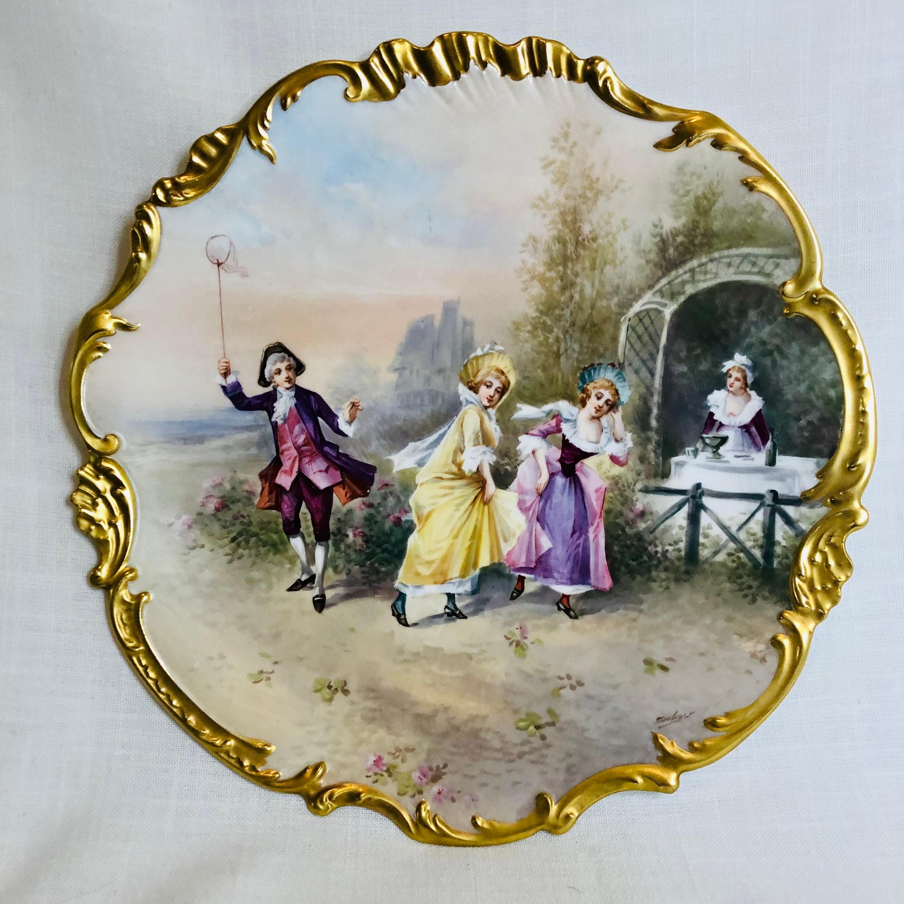Romantico Targa in porcellana di Limoges Francia firmata dall'artista A. Dubois di feste all'aperto in vendita