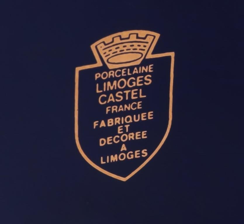Limoges, Francia. Dos cajas / jarras de porcelana decoradas con pan de oro de 22 quilates en venta 1