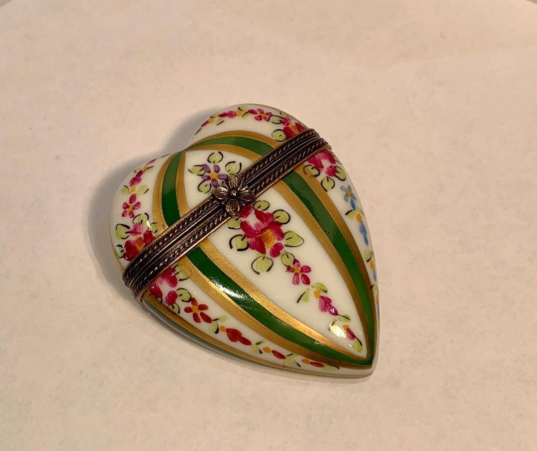 porcelain heart shaped trinket box