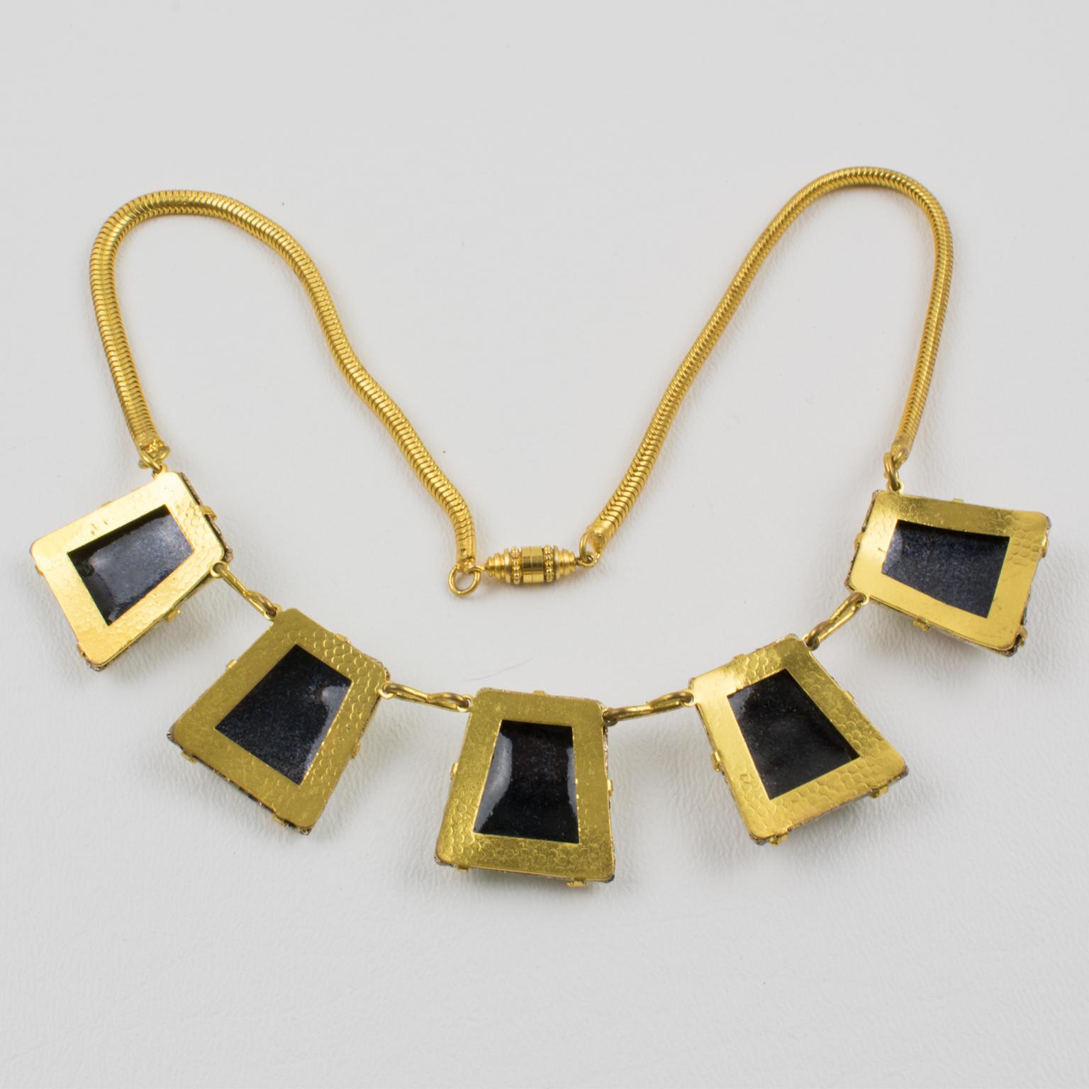 Collana con smalto bianco e patè de verre di Limoges Francia A Link in vendita 3