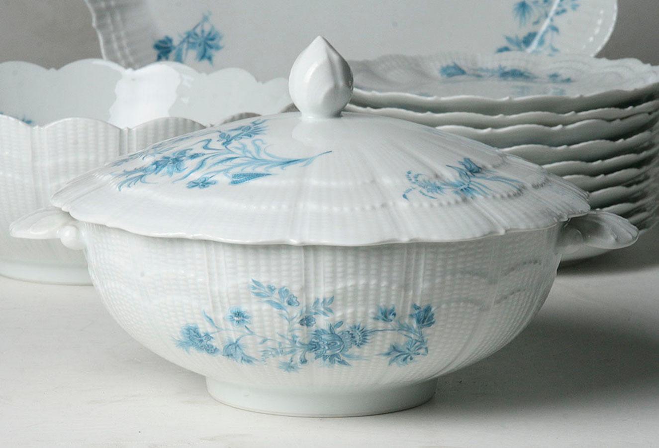 Limoges Giraud Service, Porcelain from France, Mid-20th Century 3