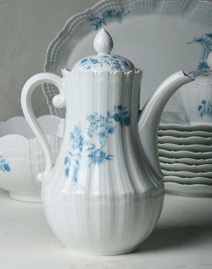 Service Giraud de Limoges, porcelaine de France, milieu du 20e siècle Bon état à Casteren, Noord-Brabant