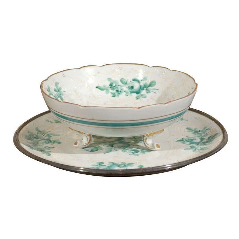 French Limoges Porcelain Bowl with Green Bouquet of Roses and Underplate For Sale