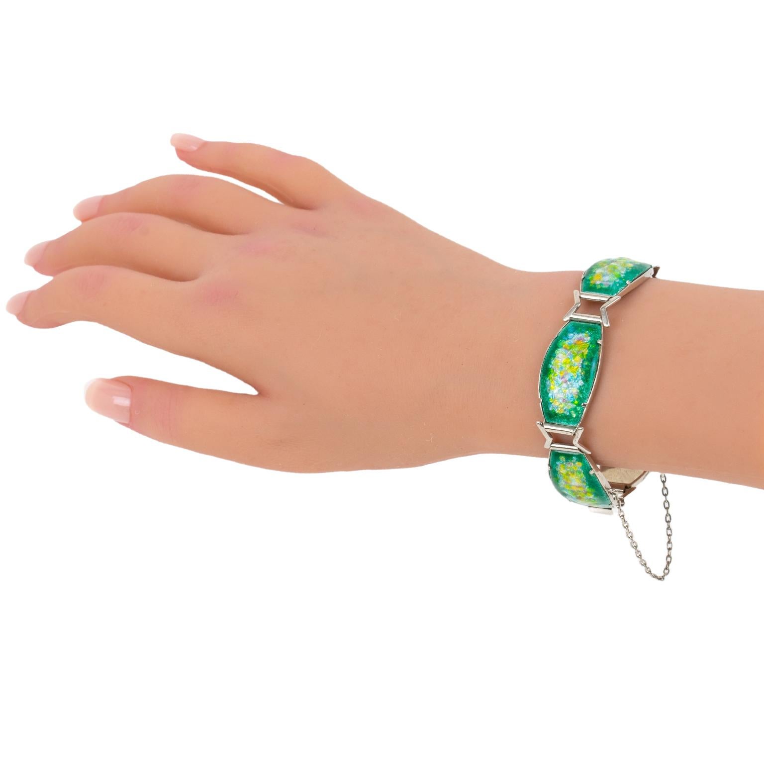 da uomo o donna Bracciale A Link con smalto verde e patè de verre di Limoges in vendita