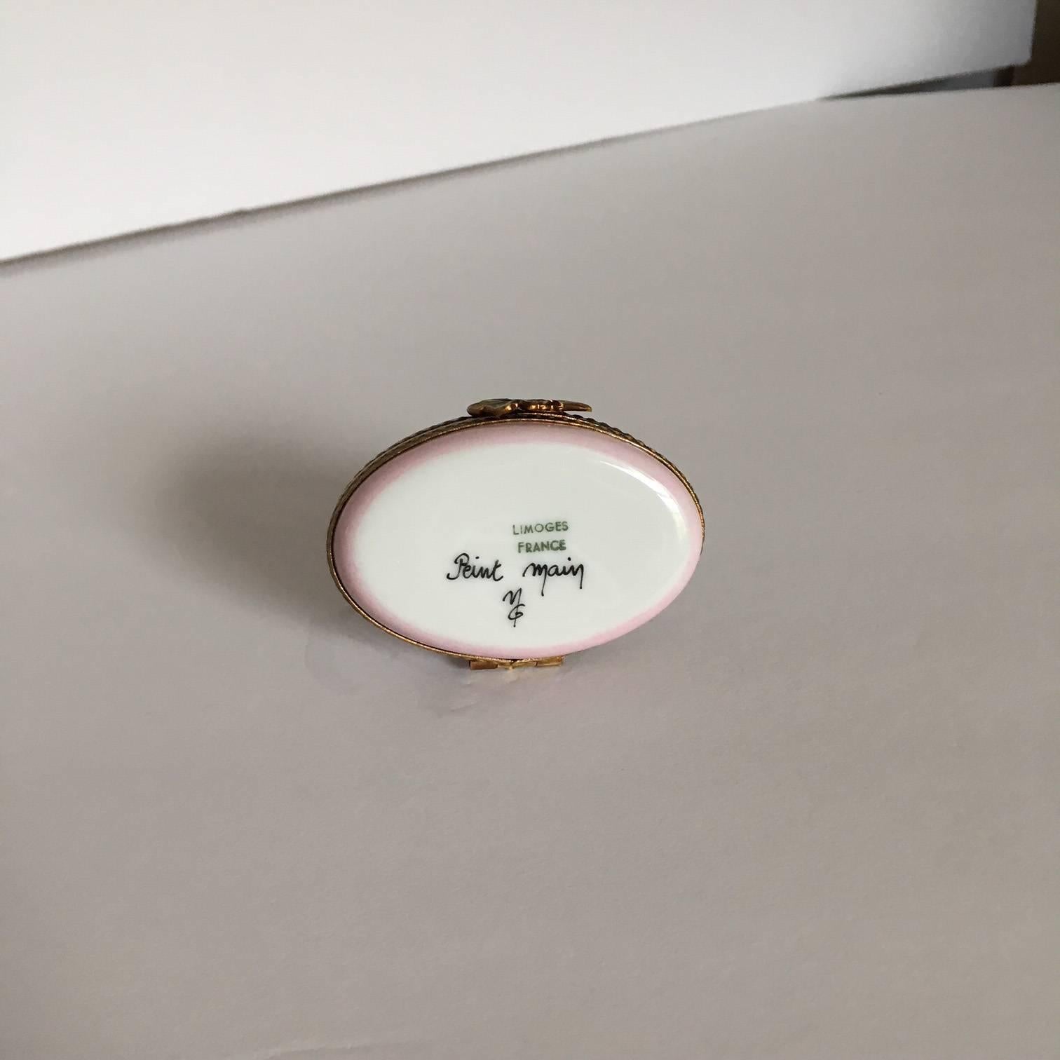 French Limoges Green Frog Pale Pink Box