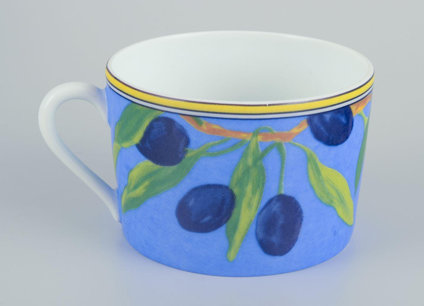 Porcelain Limoges / Laure Japy, Paris. Six coffee cups and a sugar bowl in porcelain. For Sale