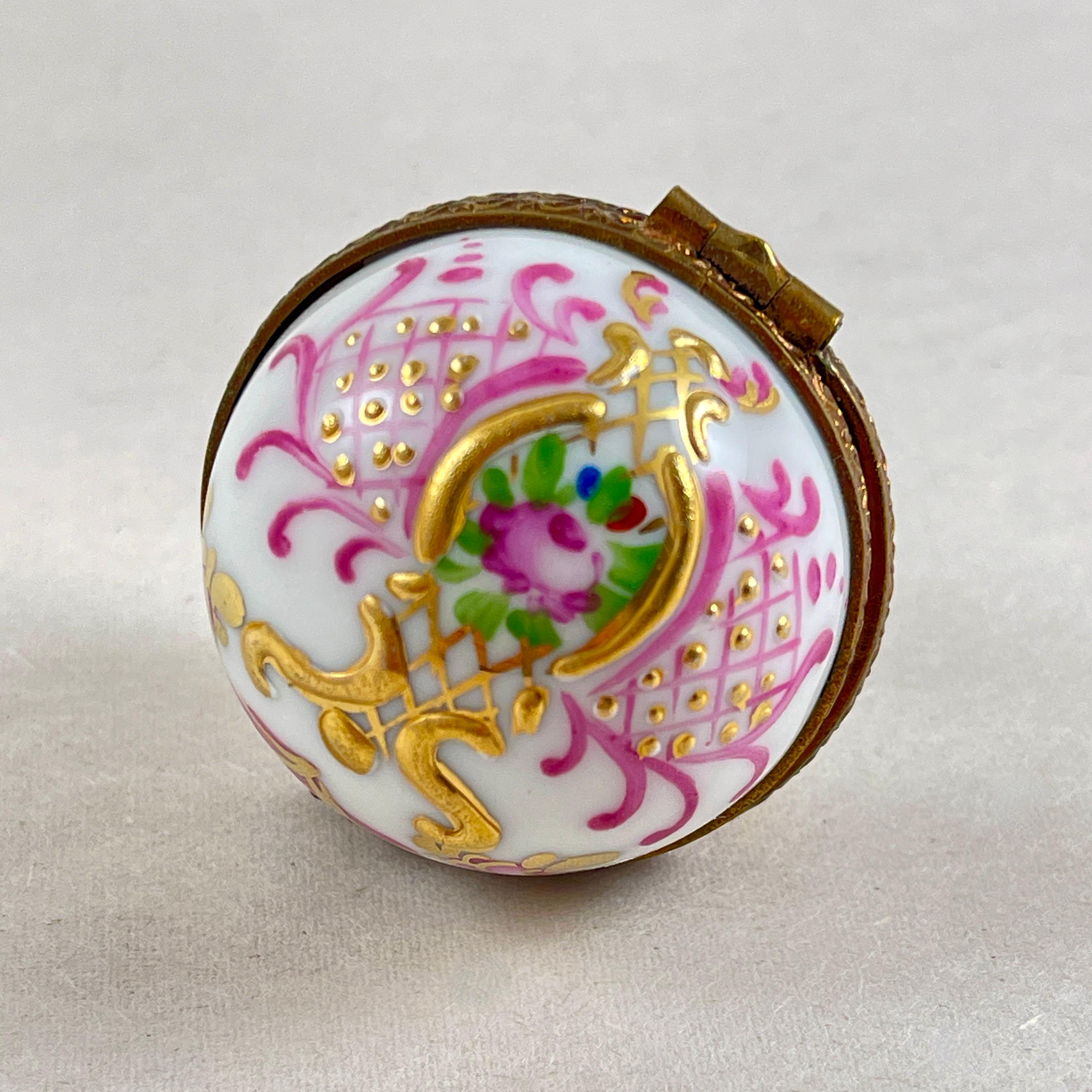 Hand-Crafted Limoges Paris Round Rose & Gold Vintage Trinket Box For Sale