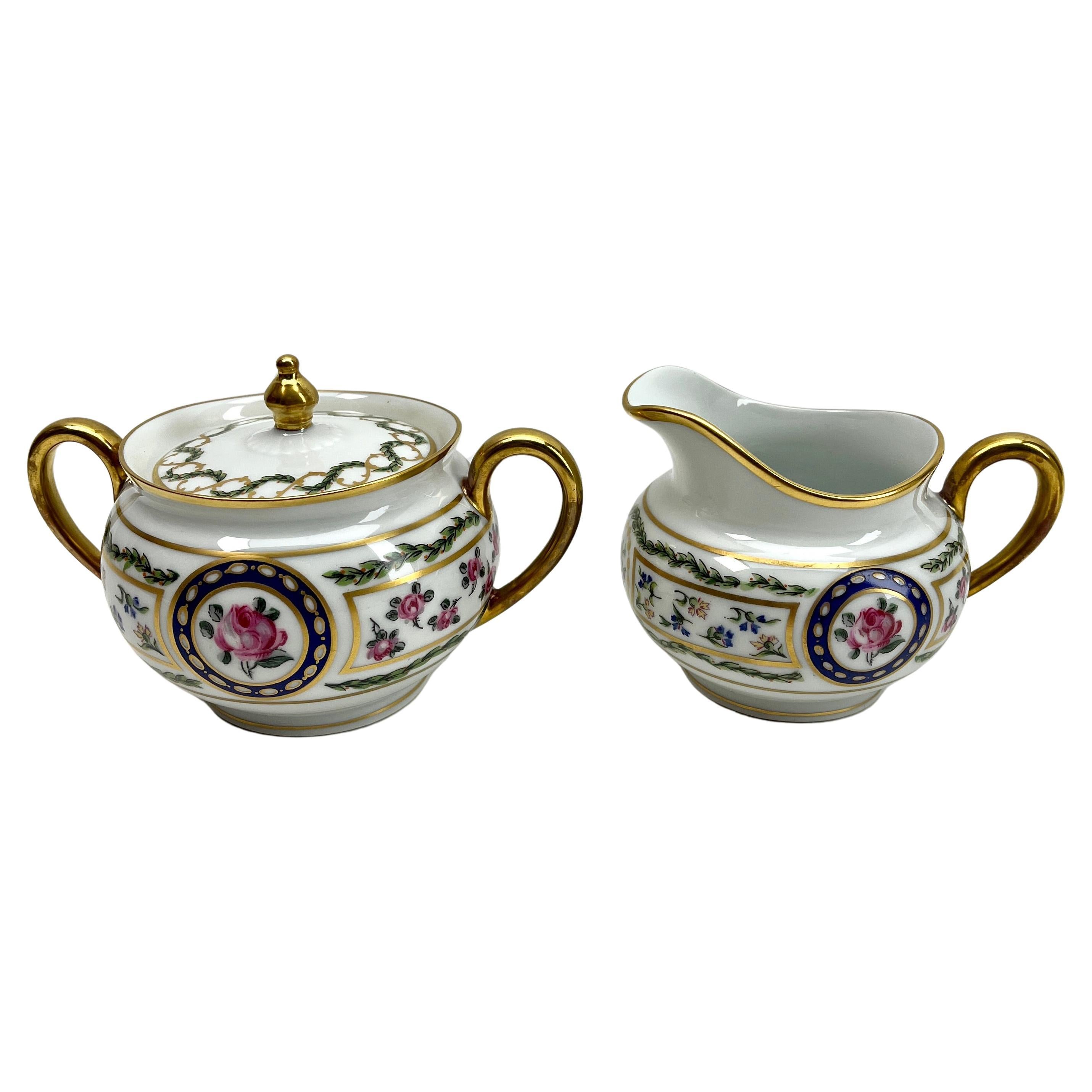 Limoges Pocelain Louveciennes 'Stamp' France, Set of 9 Pieces  In Good Condition For Sale In Verviers, BE
