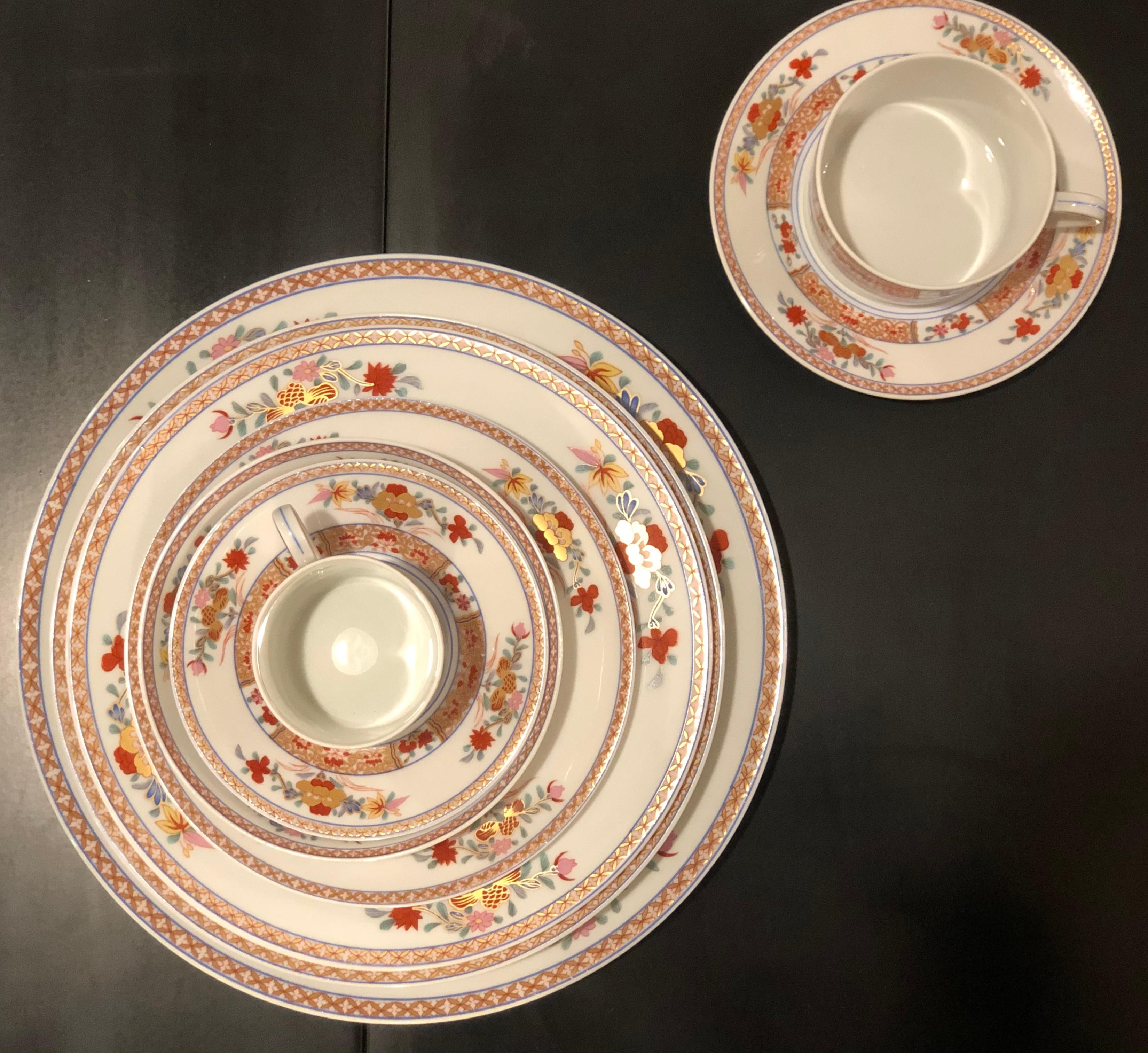 Limoges Pondicherry Complete Dinner Service for Six, Nine Piece Each, French 6