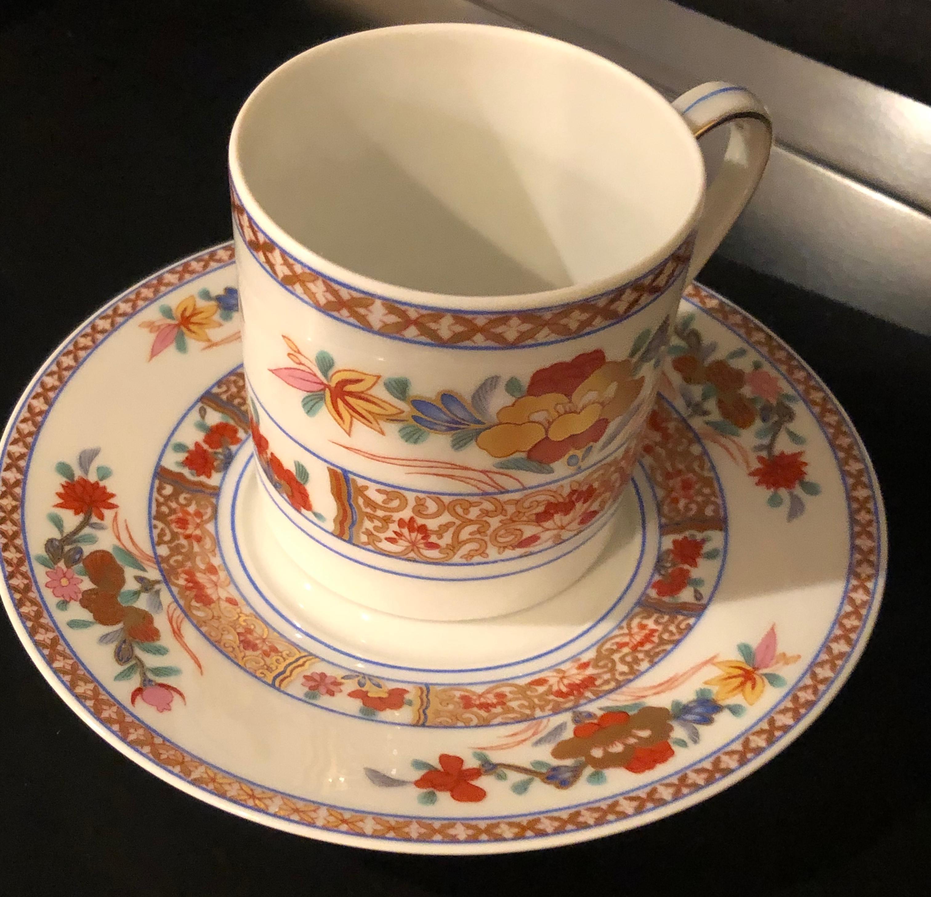 Limoges Pondicherry Complete Dinner Service for Six, Nine Piece Each, French In Good Condition In Stamford, CT