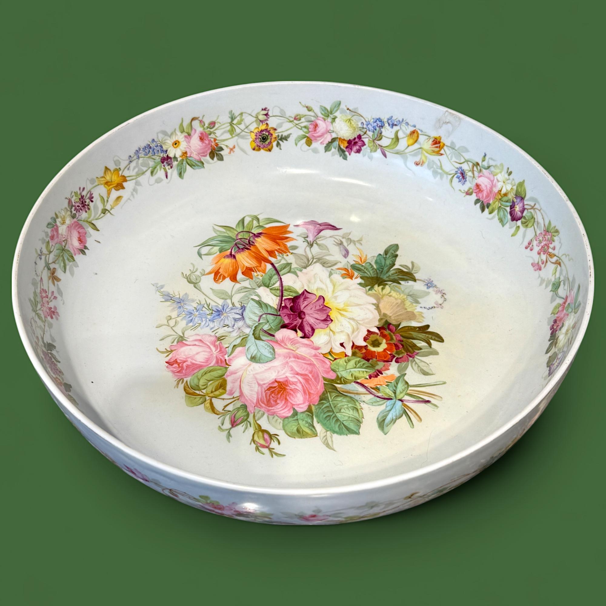 Taza de porcelana de Limoges sobre base de bronce dorado y mármol de Griotte, S. XIX Bronce en venta