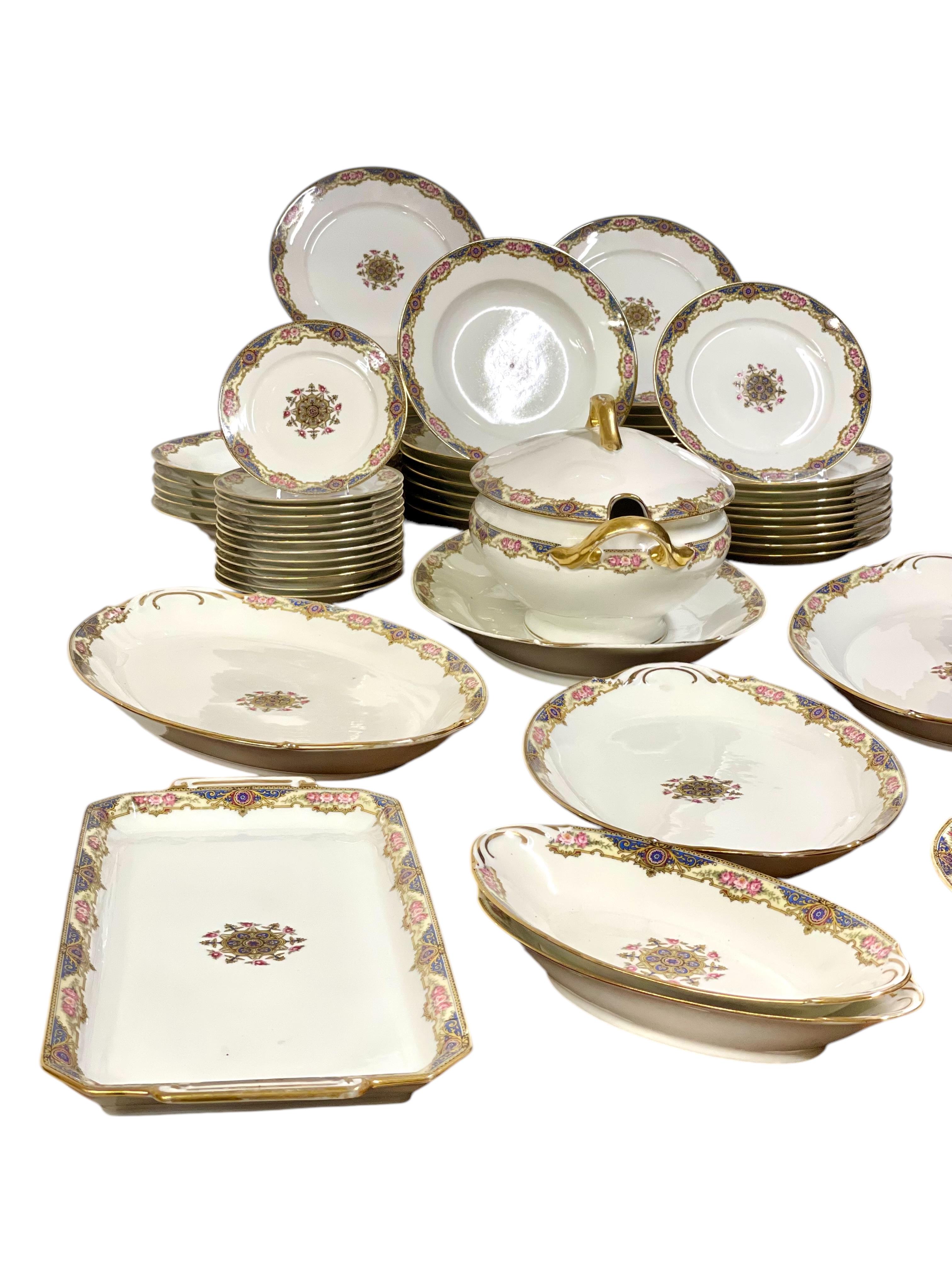 Vajilla de Porcelana Limoges de F. Legrand & Cie - 68 Piezas en venta 4