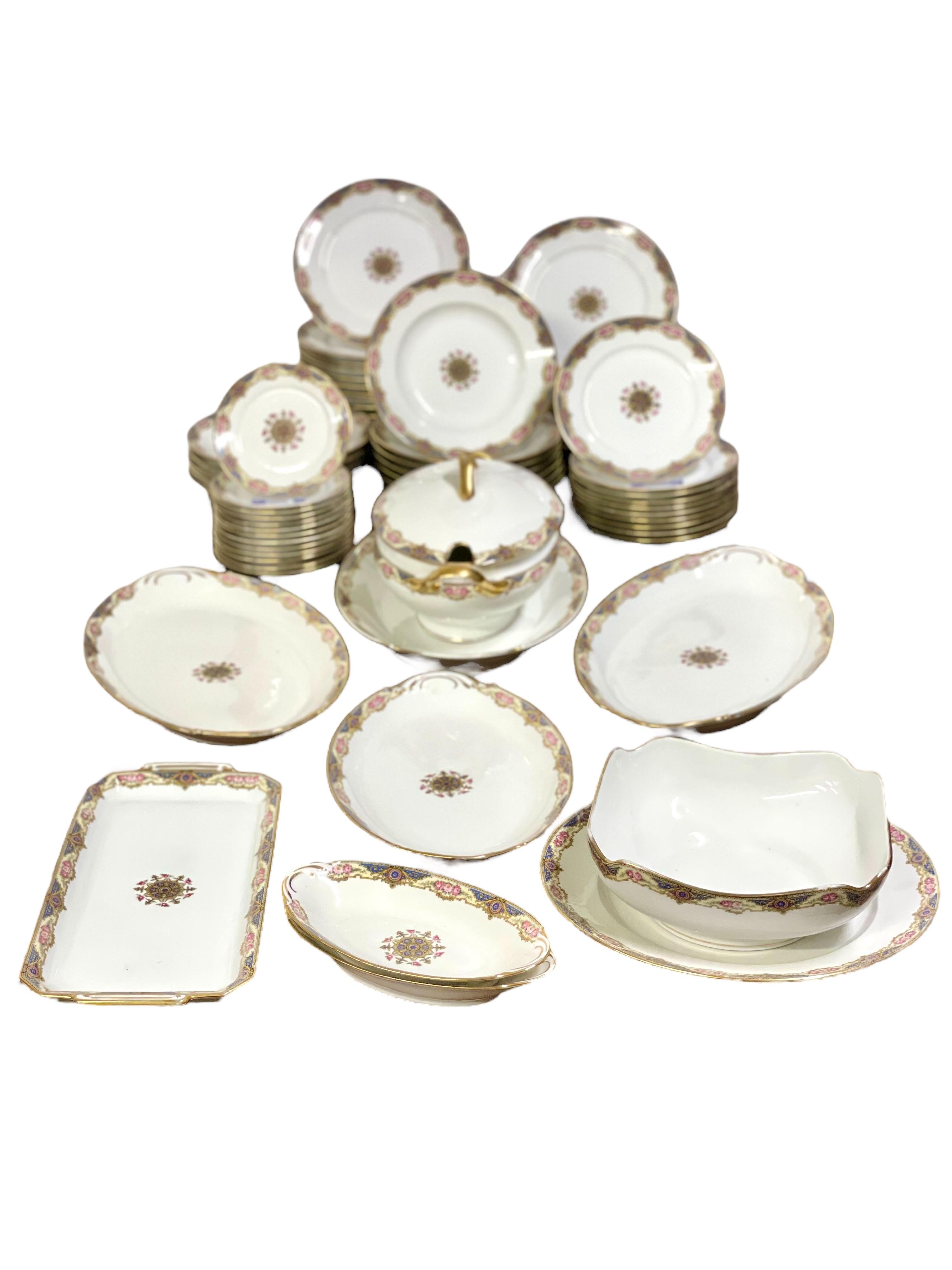 Vajilla de Porcelana Limoges de F. Legrand & Cie - 68 Piezas en venta 6