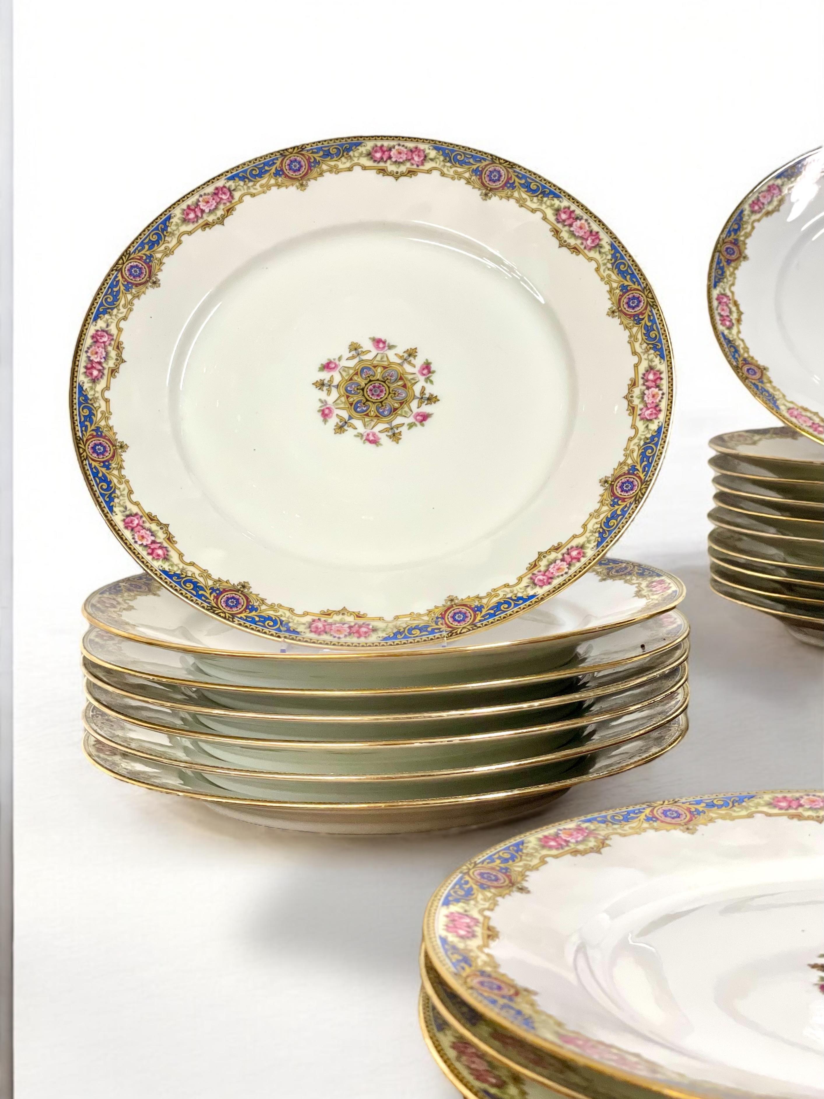 Vajilla de Porcelana Limoges de F. Legrand & Cie - 68 Piezas en Bueno estado para la venta en LA CIOTAT, FR