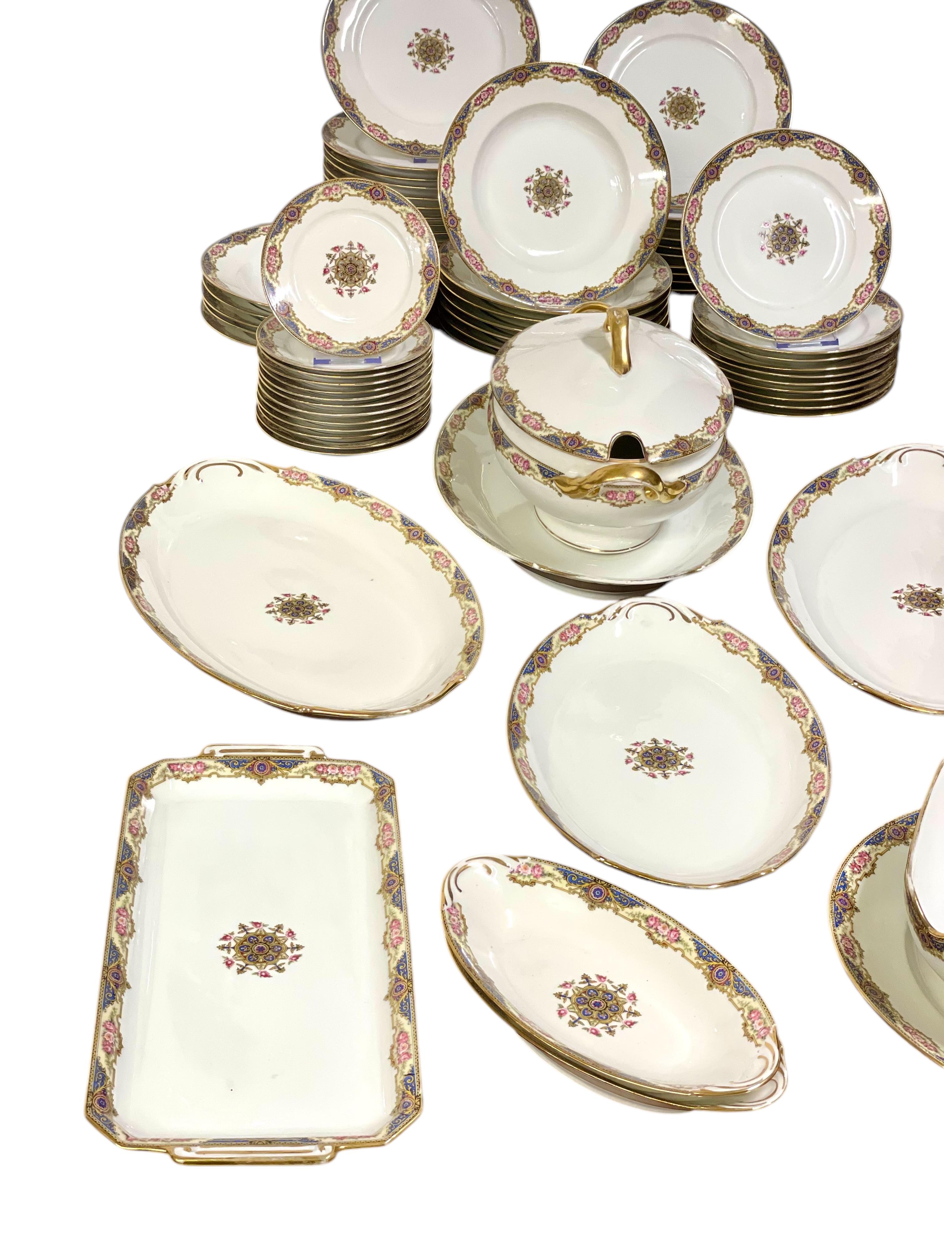 Vajilla de Porcelana Limoges de F. Legrand & Cie - 68 Piezas en venta 3