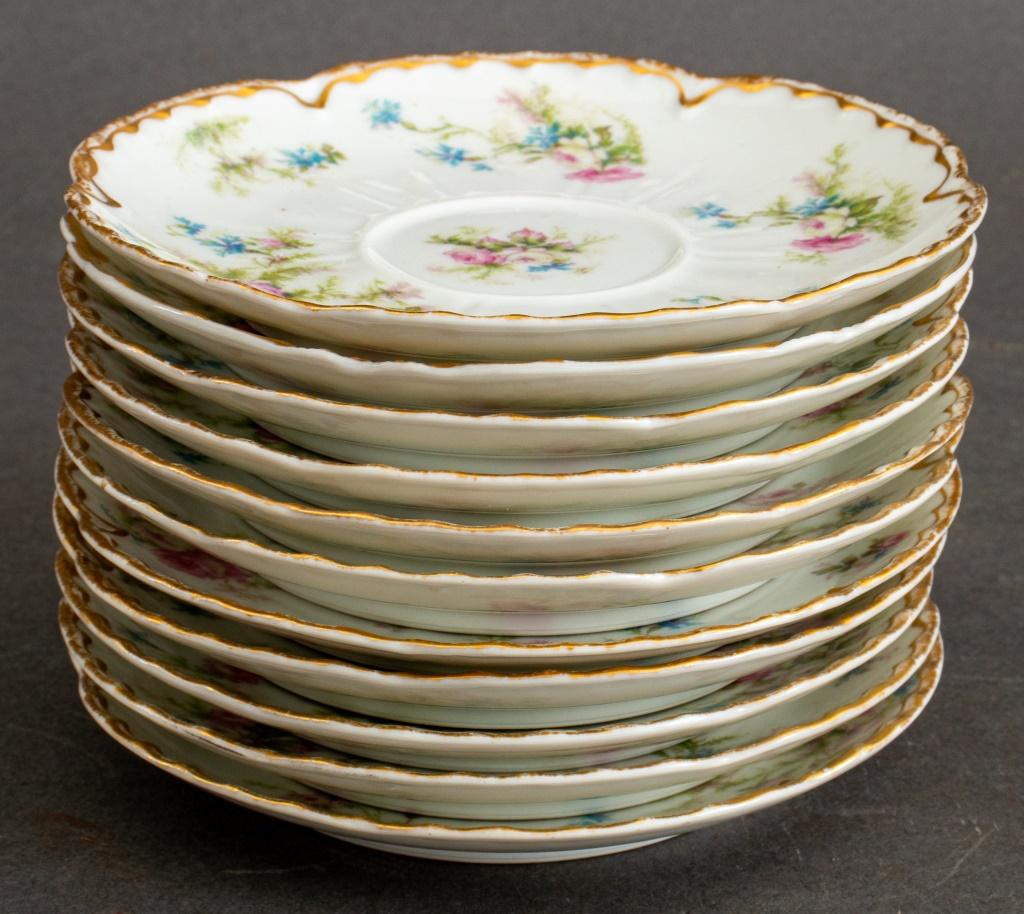 Limoges Porcelain Gilt Floral Service for 10 In Good Condition In New York, NY