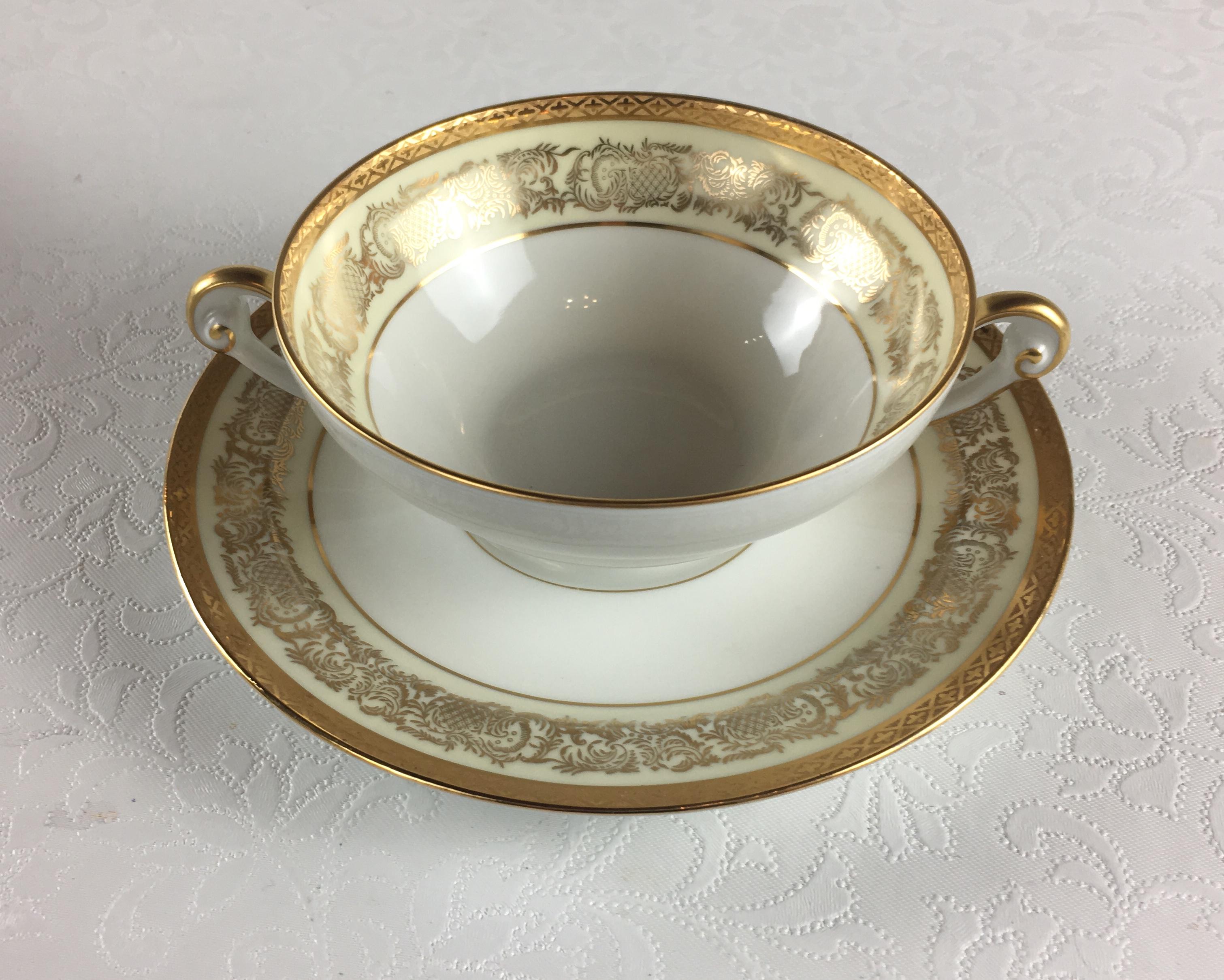 19th Century Neoclassical Limoges Porcelain Gold Rimmed Dinner Service 70 pieces, Signed For Sale