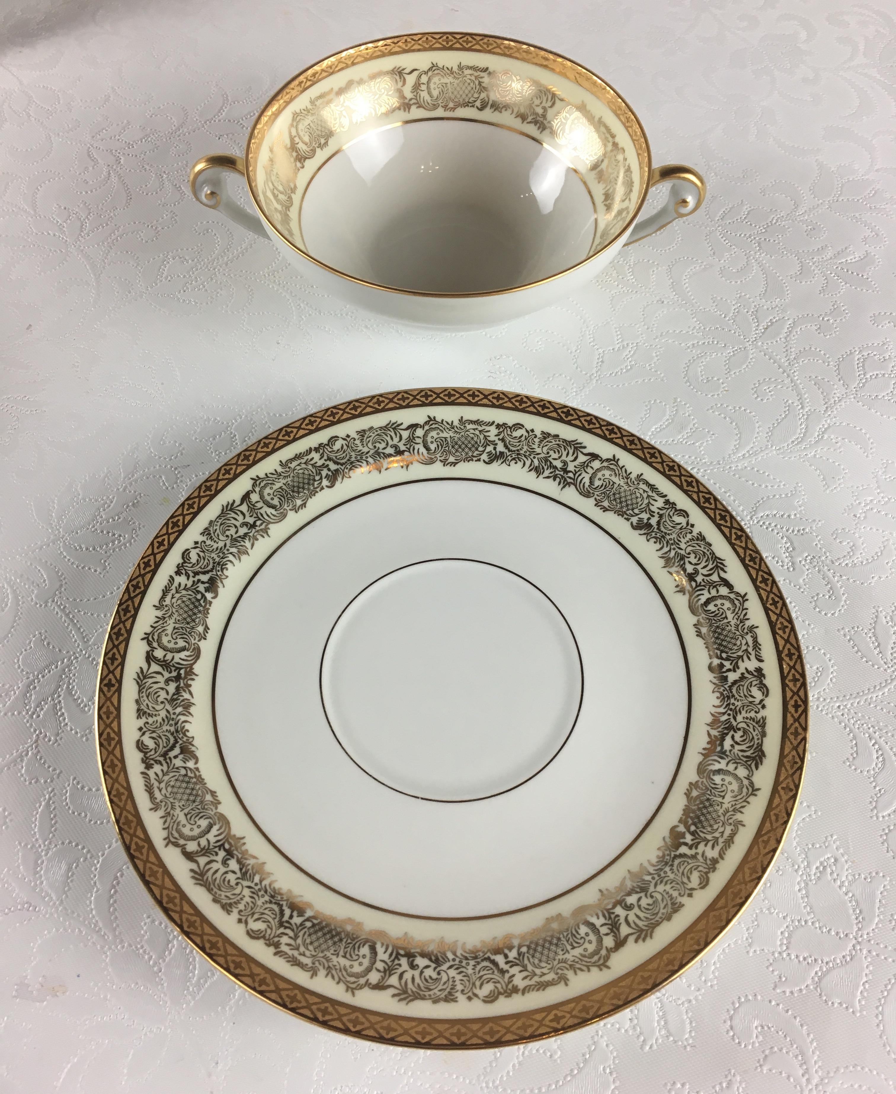 Neoclassical Limoges Porcelain Gold Rimmed Dinner Service 70 pieces, Signed For Sale 1