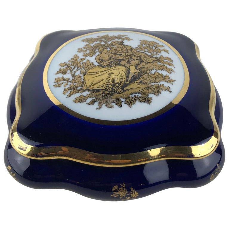Limoges Porcelain Lidded Candy Dish, Trinket or Jewelry Box For Sale at