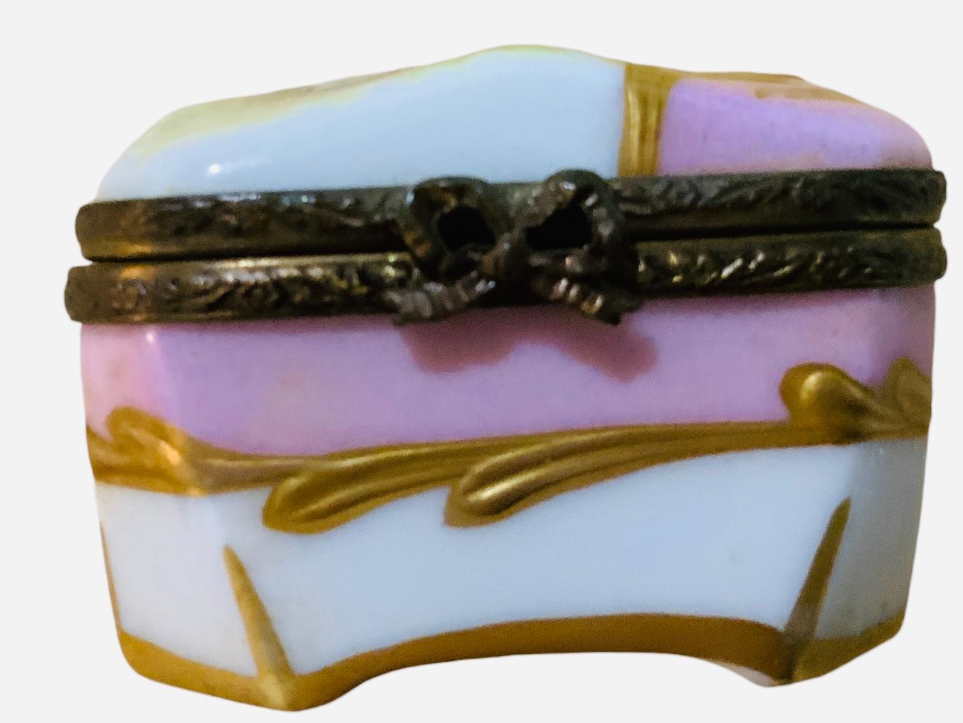 Limoges Porcelain Octagonal Trinket box For Sale 3