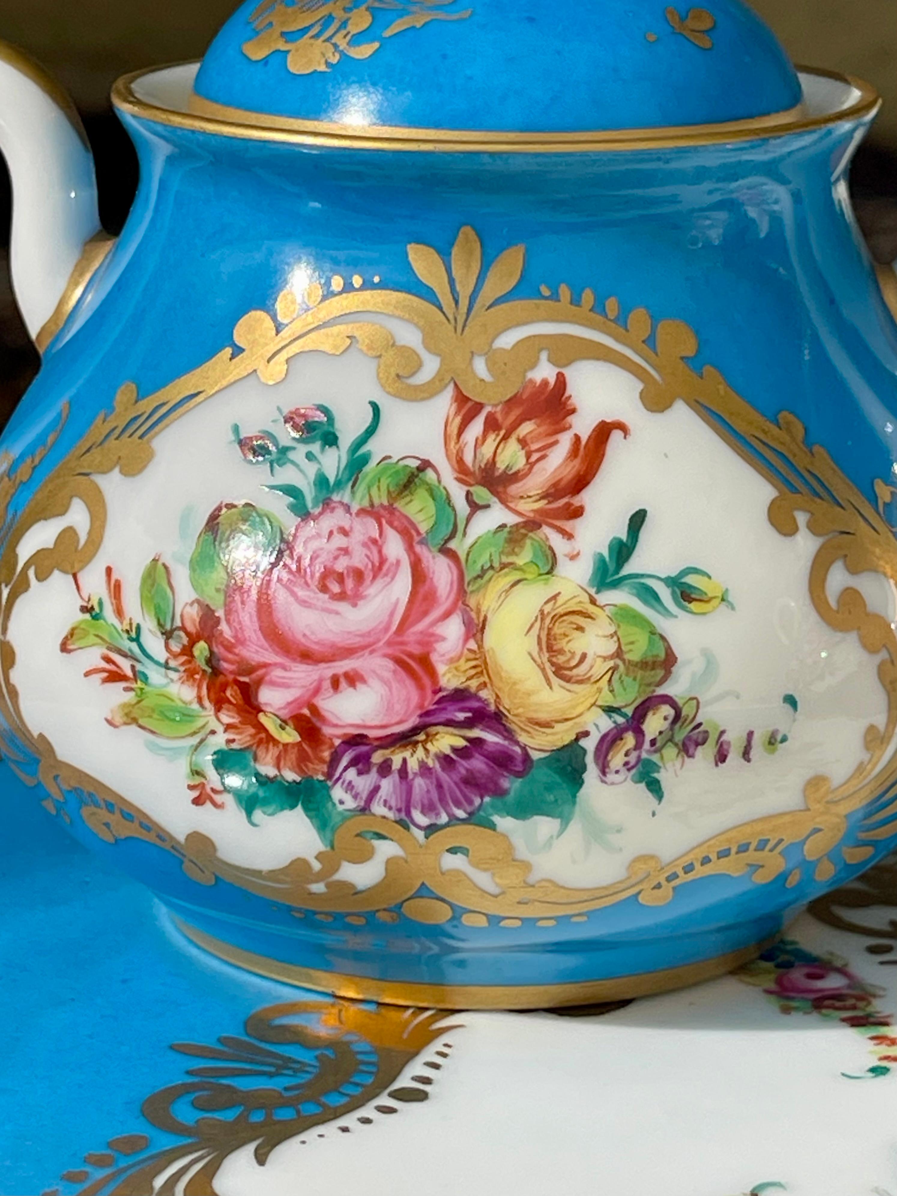 Limoges - Porcelain Tea/coffee Service For Sale 2