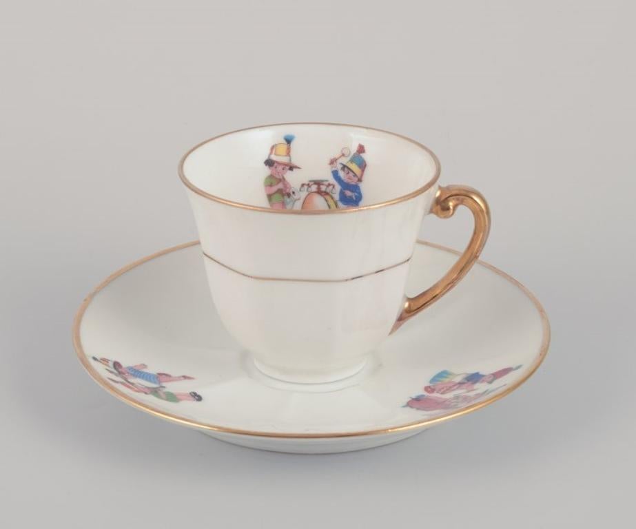 Mid-20th Century Limoges Porcelaine, France. Seven pieces of porcelain. 1930s/40s For Sale