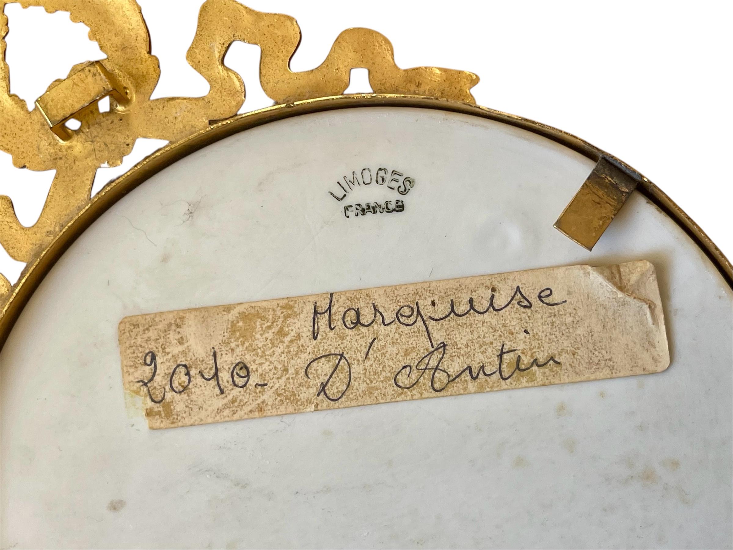 Limoges - Porträt der Marquise d'Antin auf Porzellan im Zustand „Gut“ im Angebot in Beaune, FR
