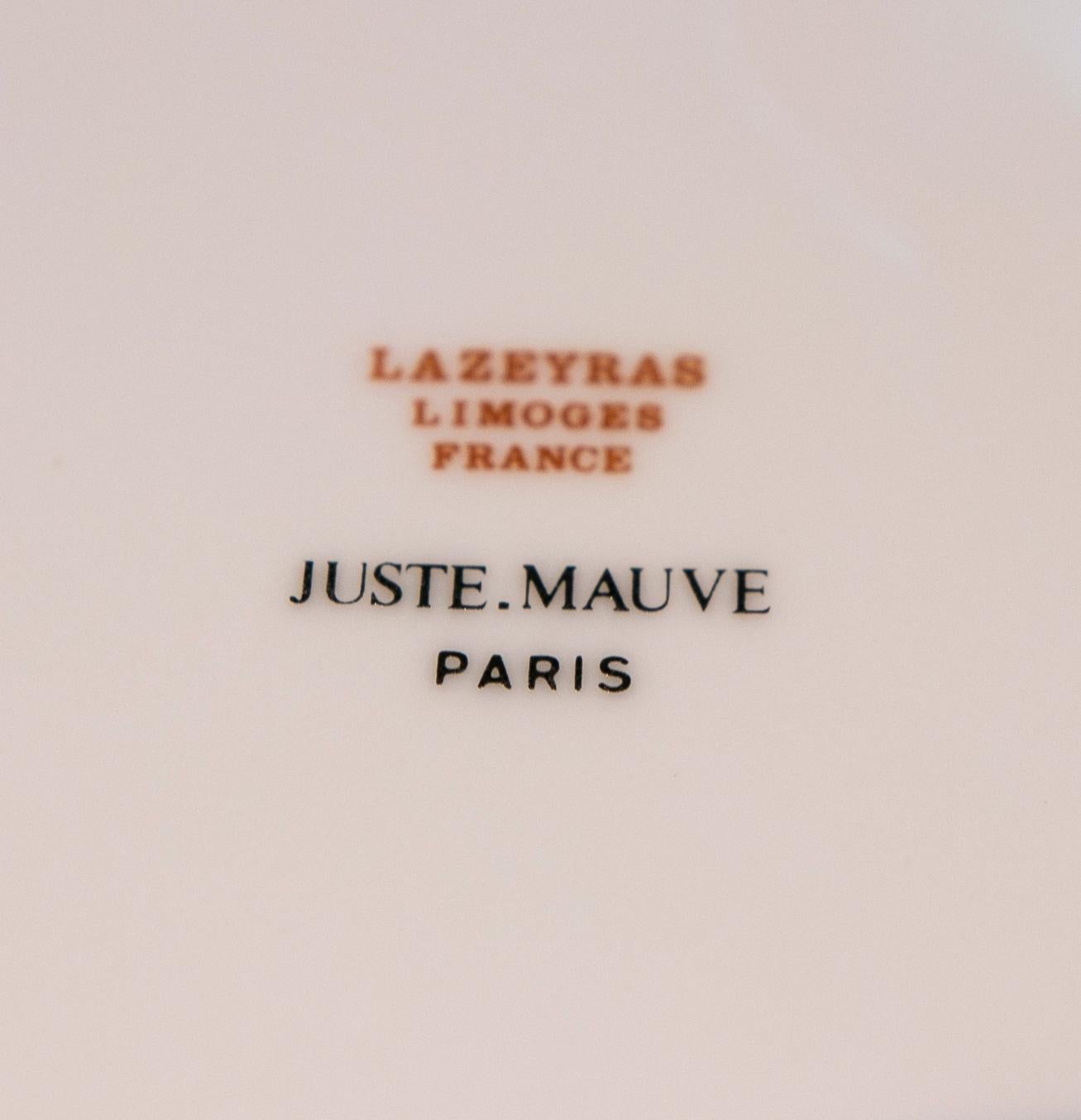 Vaisselle de Limoges. France, XXe siècle. Modèle Juste-Mauve. Marbella Club Hotel  en vente 12